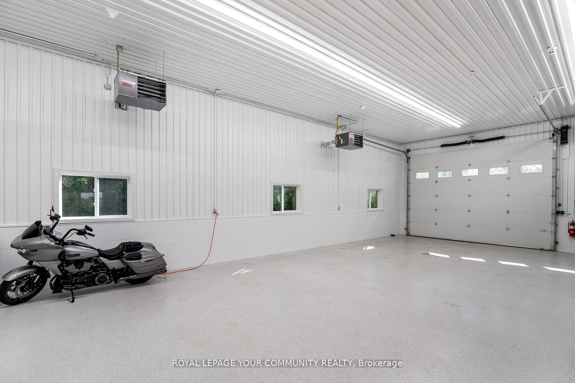16155 Keele Street Property Photo 11
