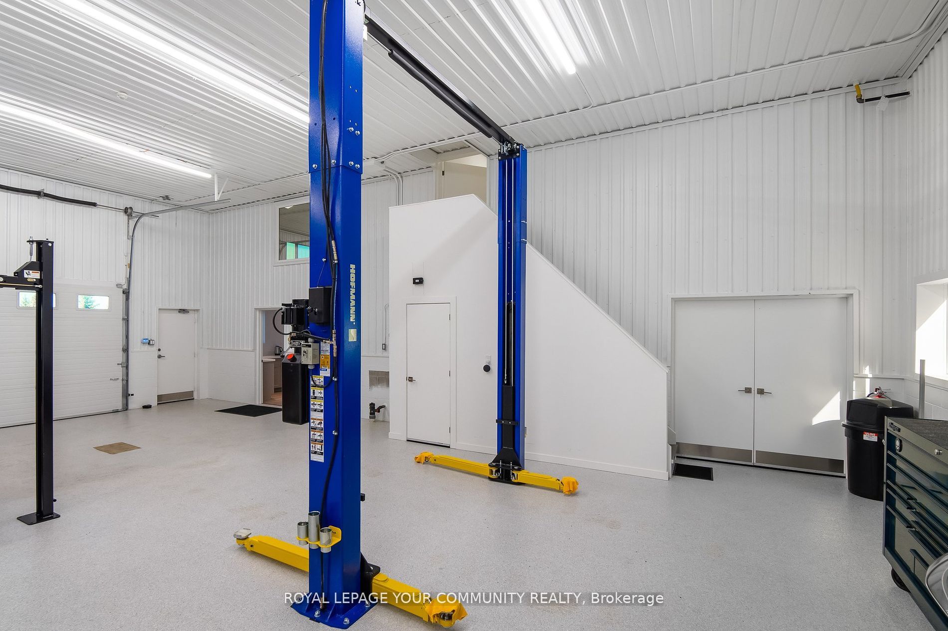 16155 Keele Street Property Photo 15