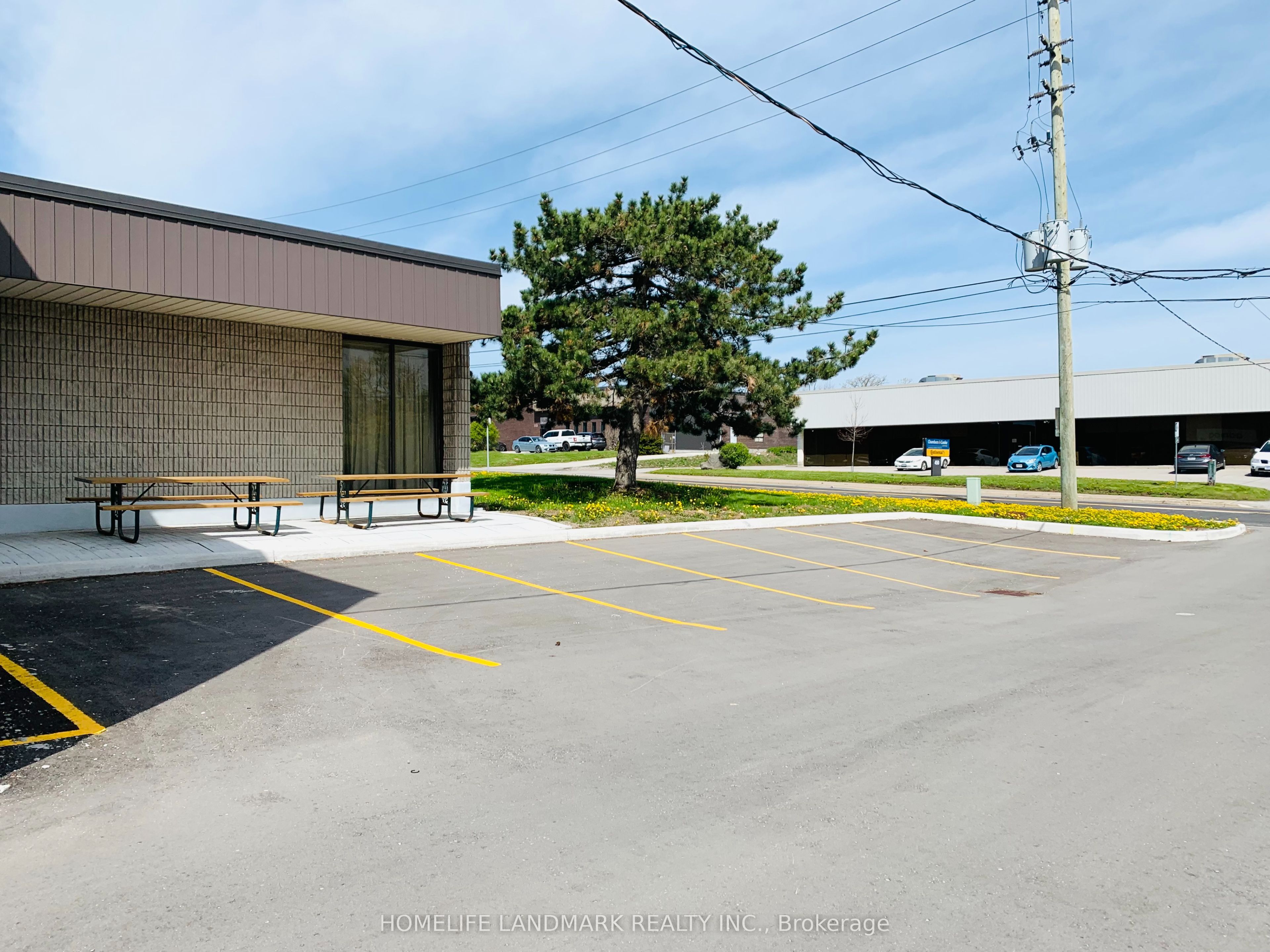 #part 3 - 435 Steelcase Road Property Photo 2