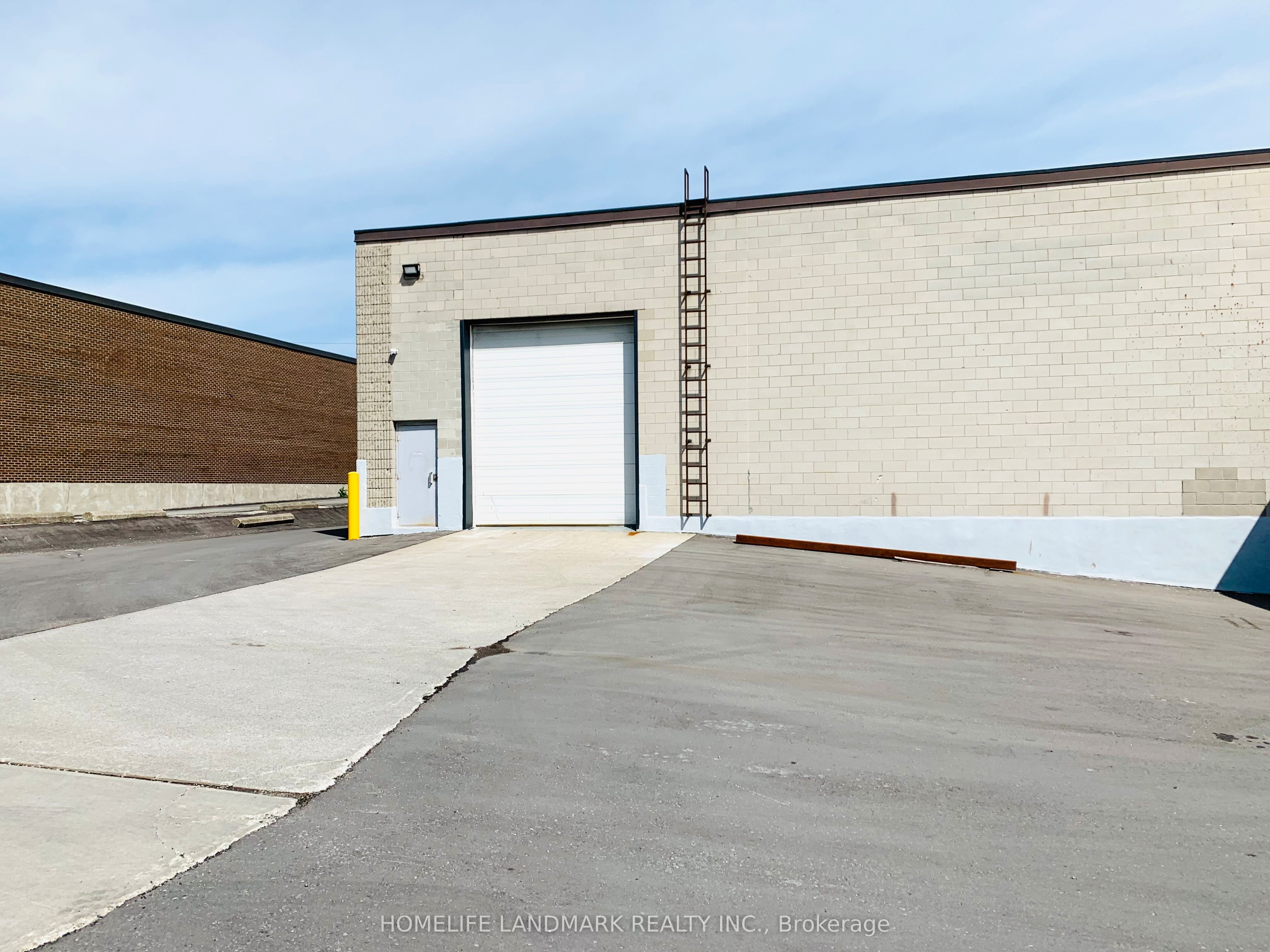 #part 3 - 435 Steelcase Road Property Photo 4