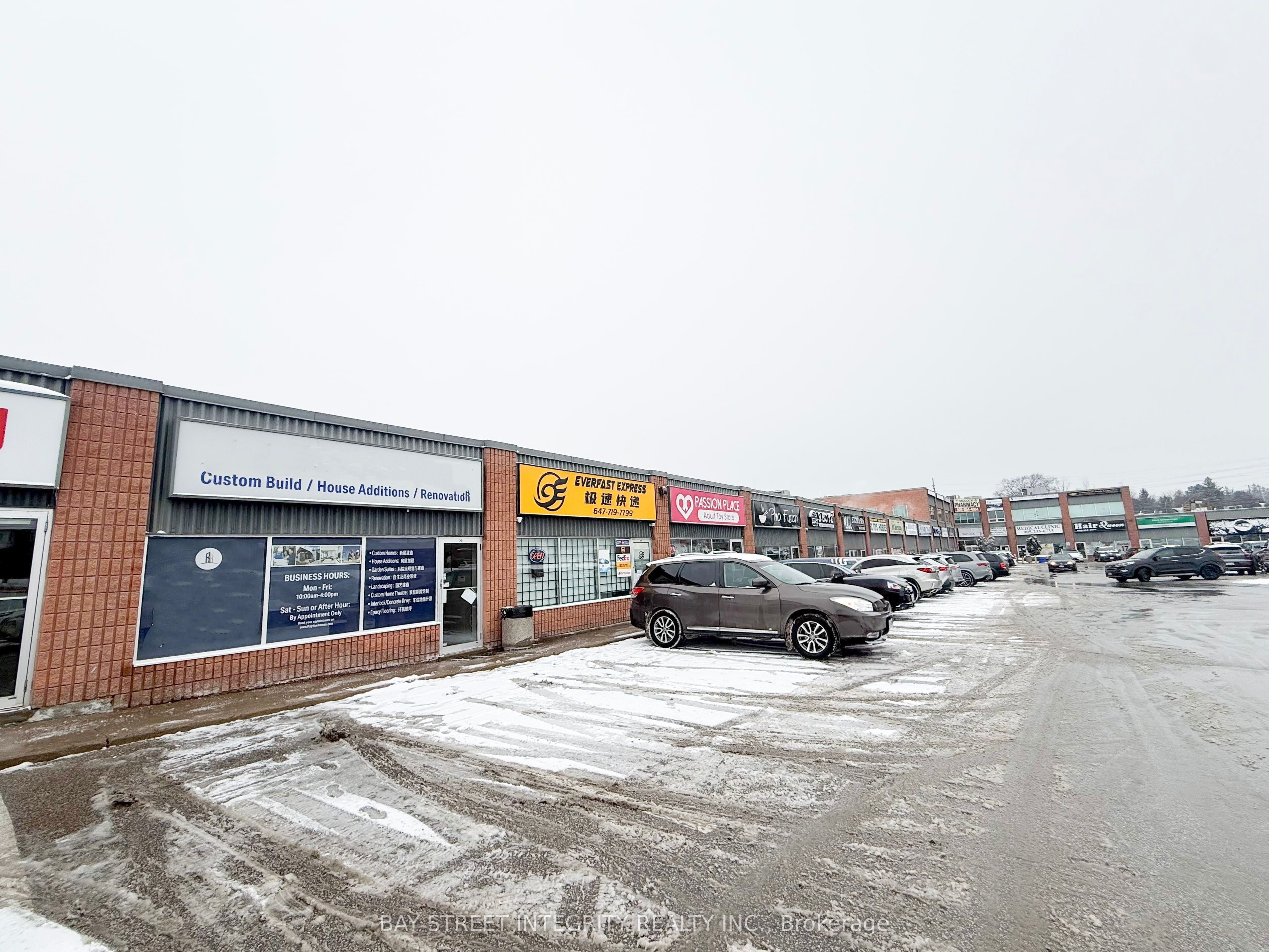 #30 - 16700 Bayview Avenue Property Photo 1