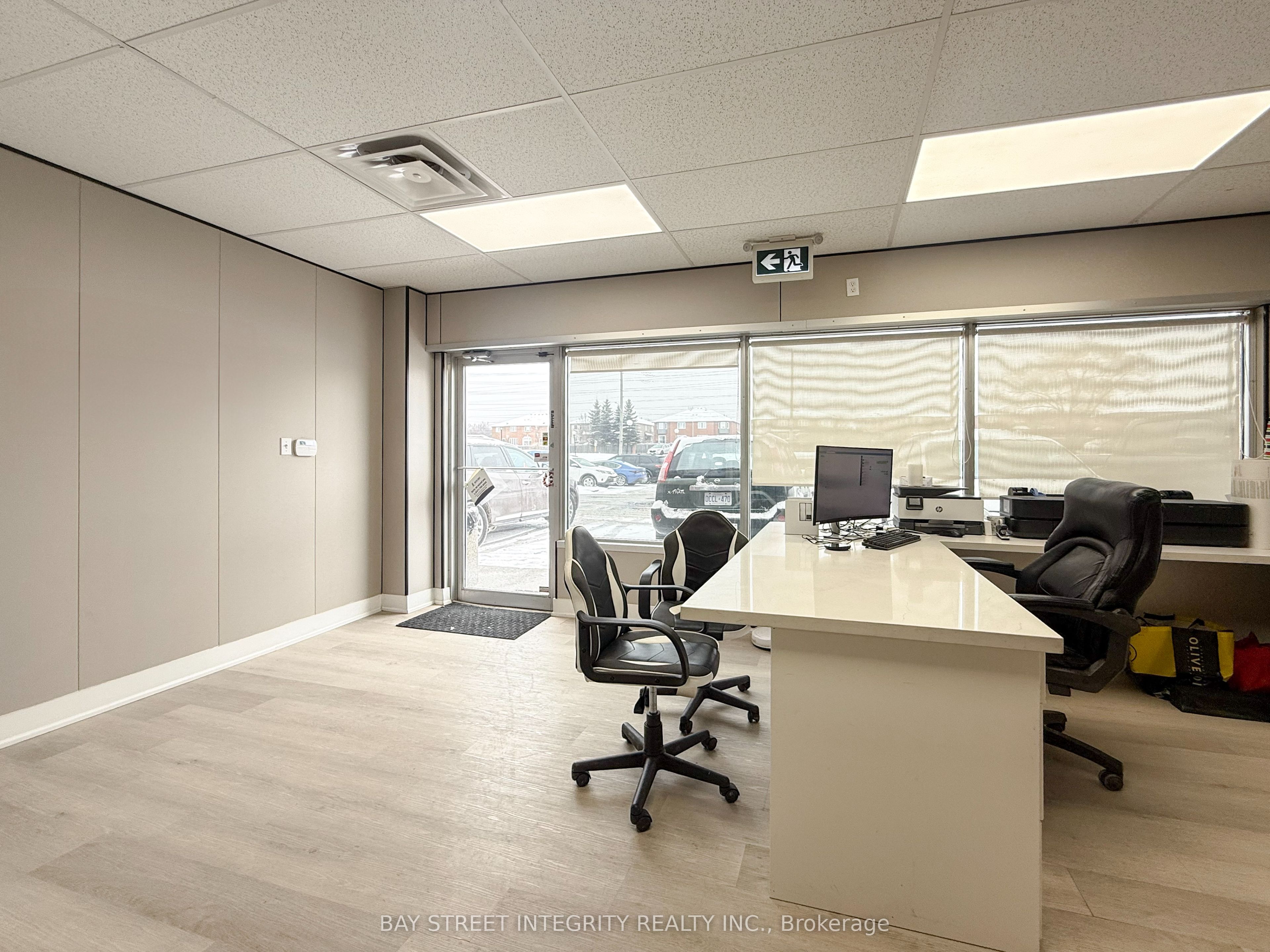 #30 - 16700 Bayview Avenue Property Photo 2