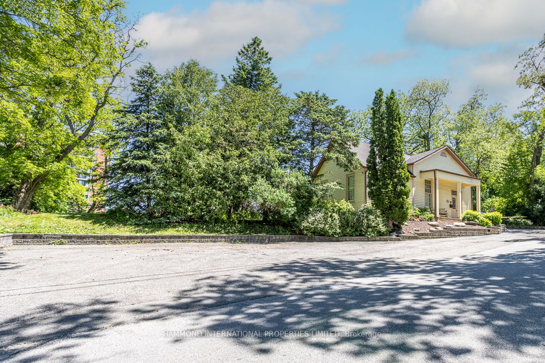 7788 Yonge Street Property Photo 22