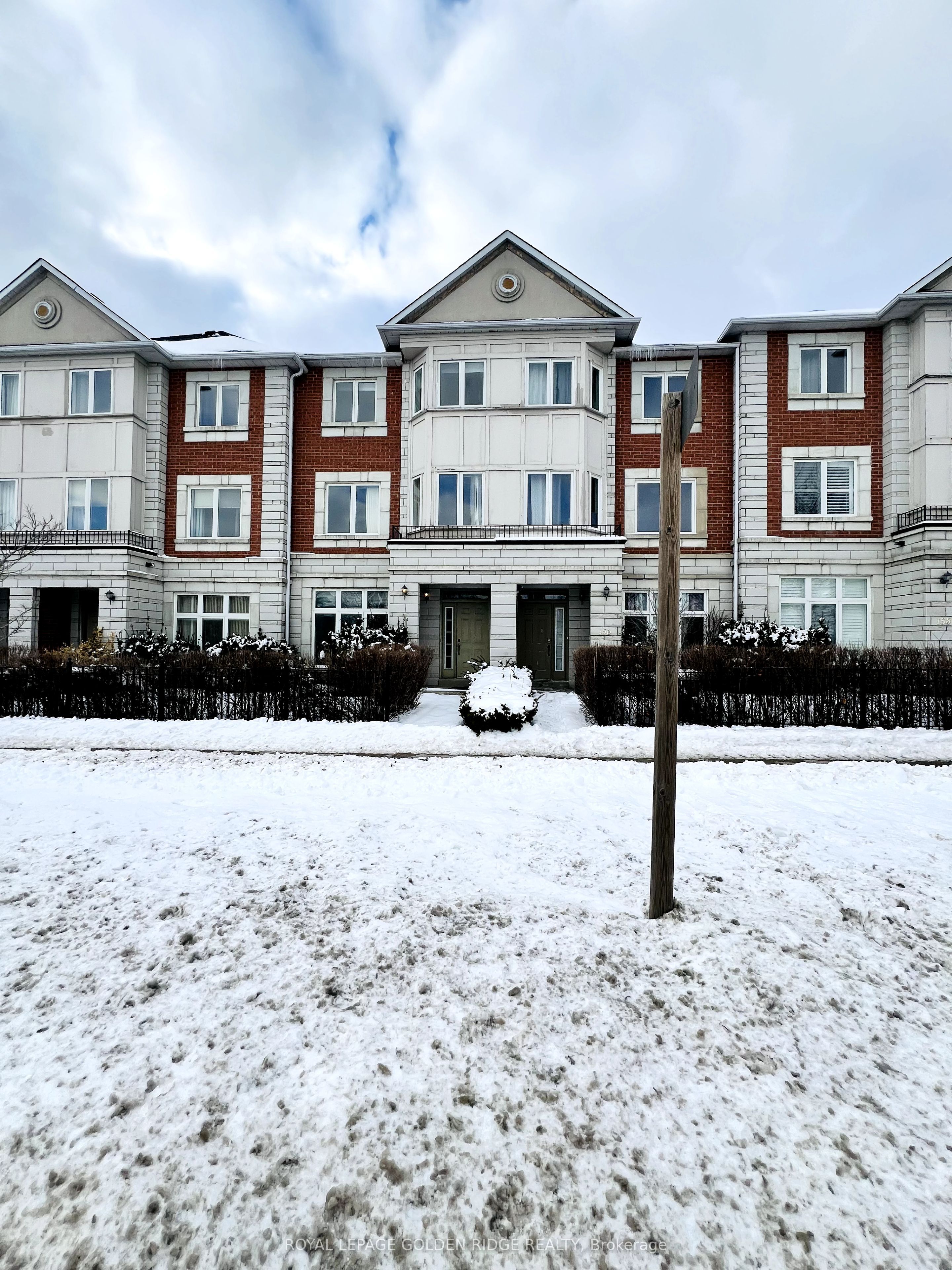 154 Town Centre Boulevard Property Photo 1