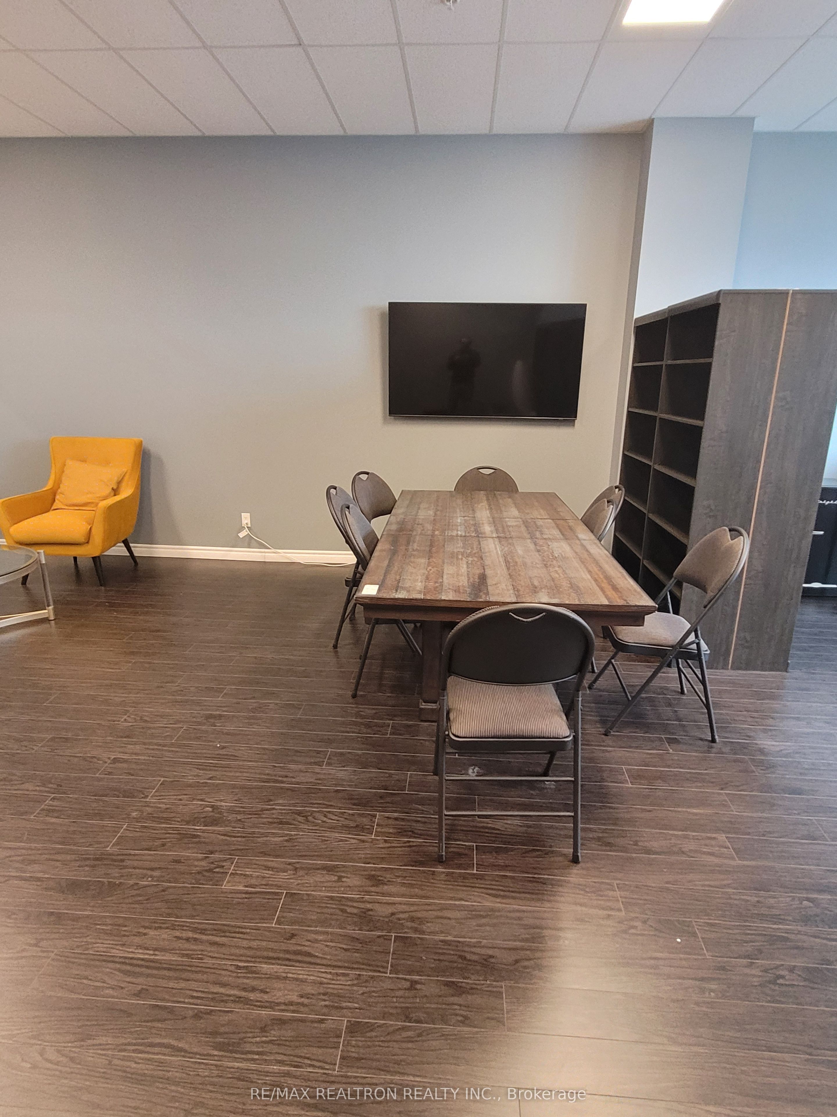 #289 - 7163 Yonge Street Property Photo 5