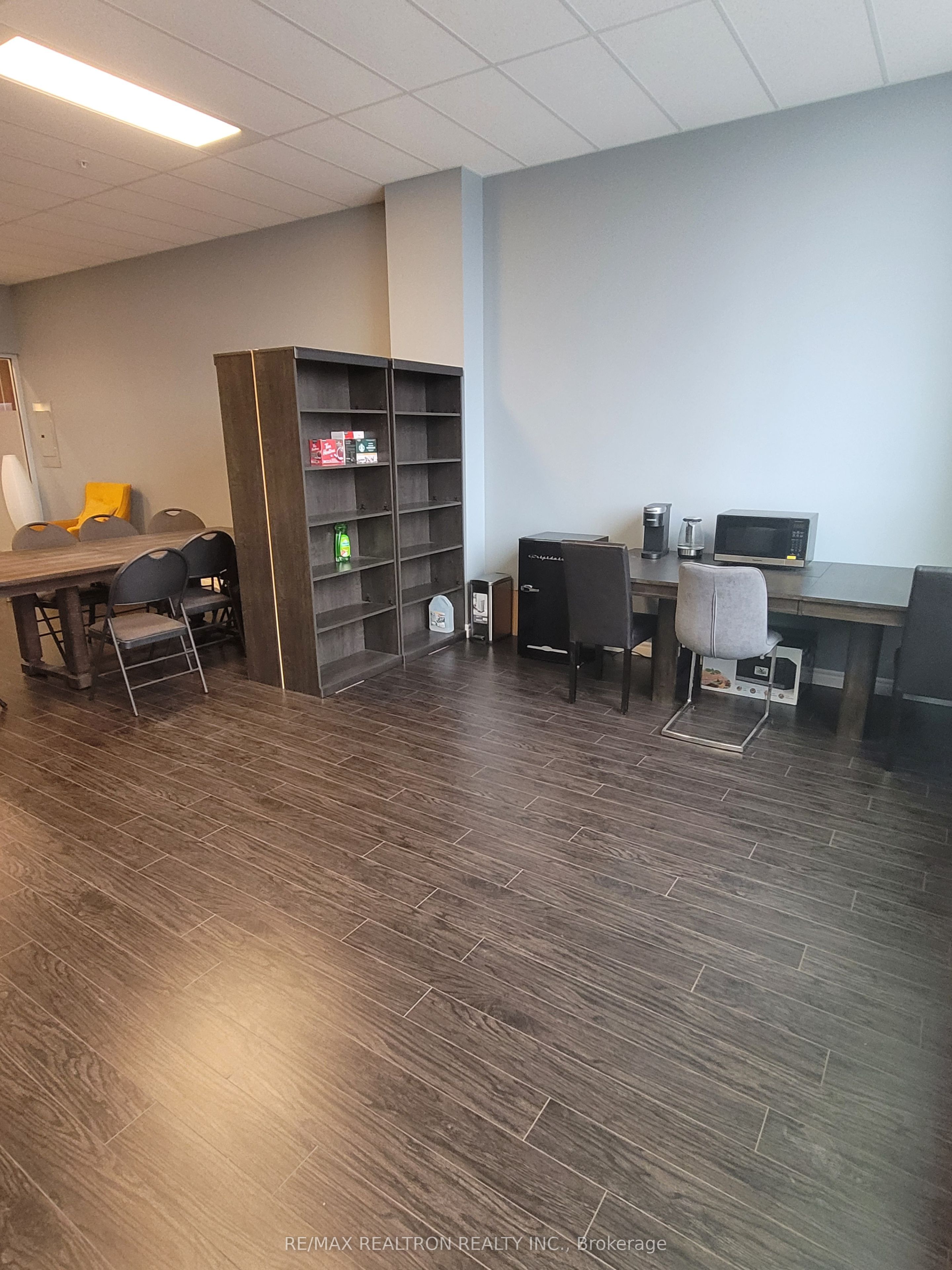 #289 - 7163 Yonge Street Property Photo 7