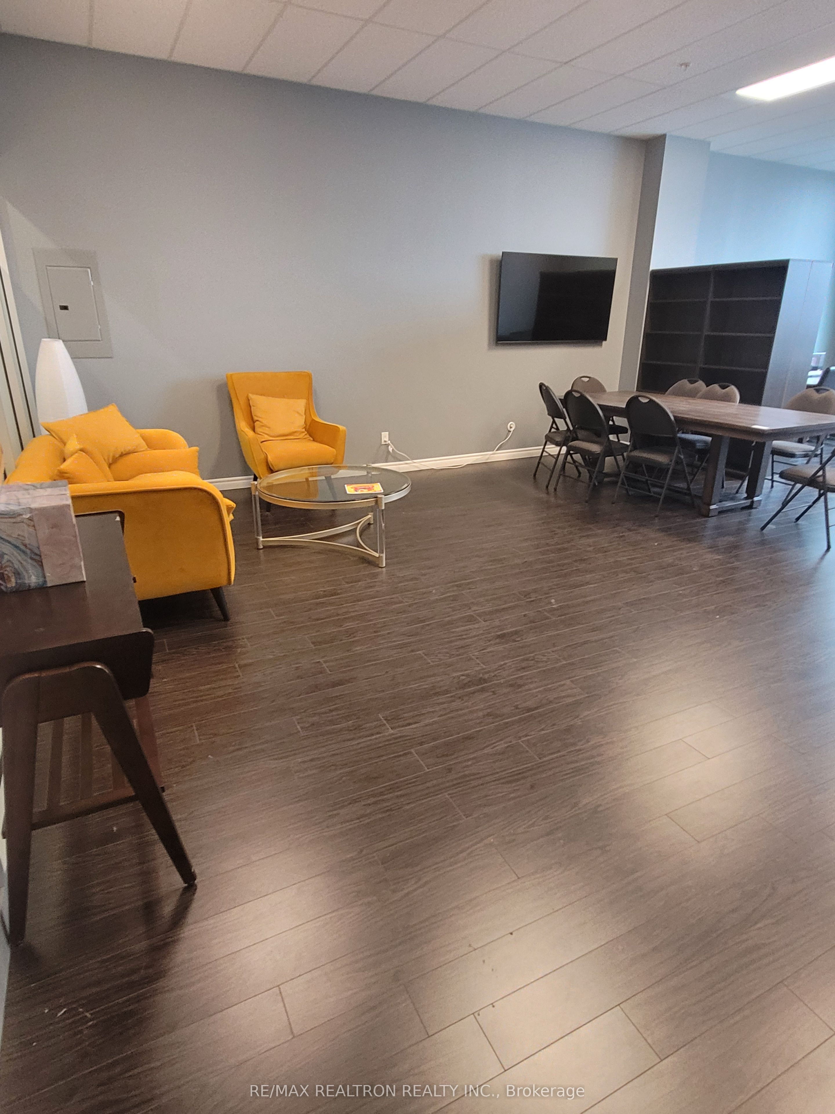 #289 - 7163 Yonge Street Property Photo 8