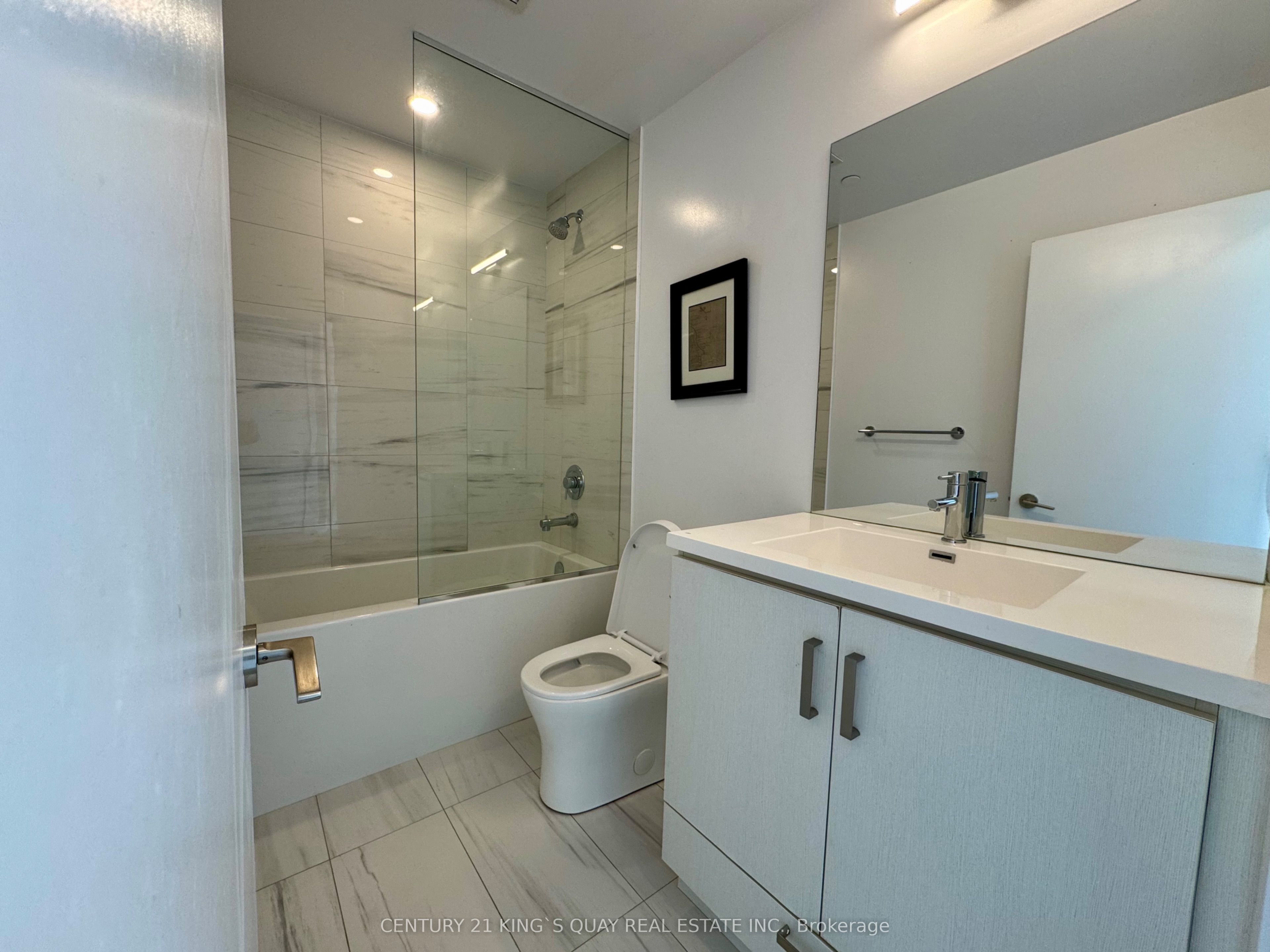 #1609 - 38 Honeycrisp Crescent Property Photo 10