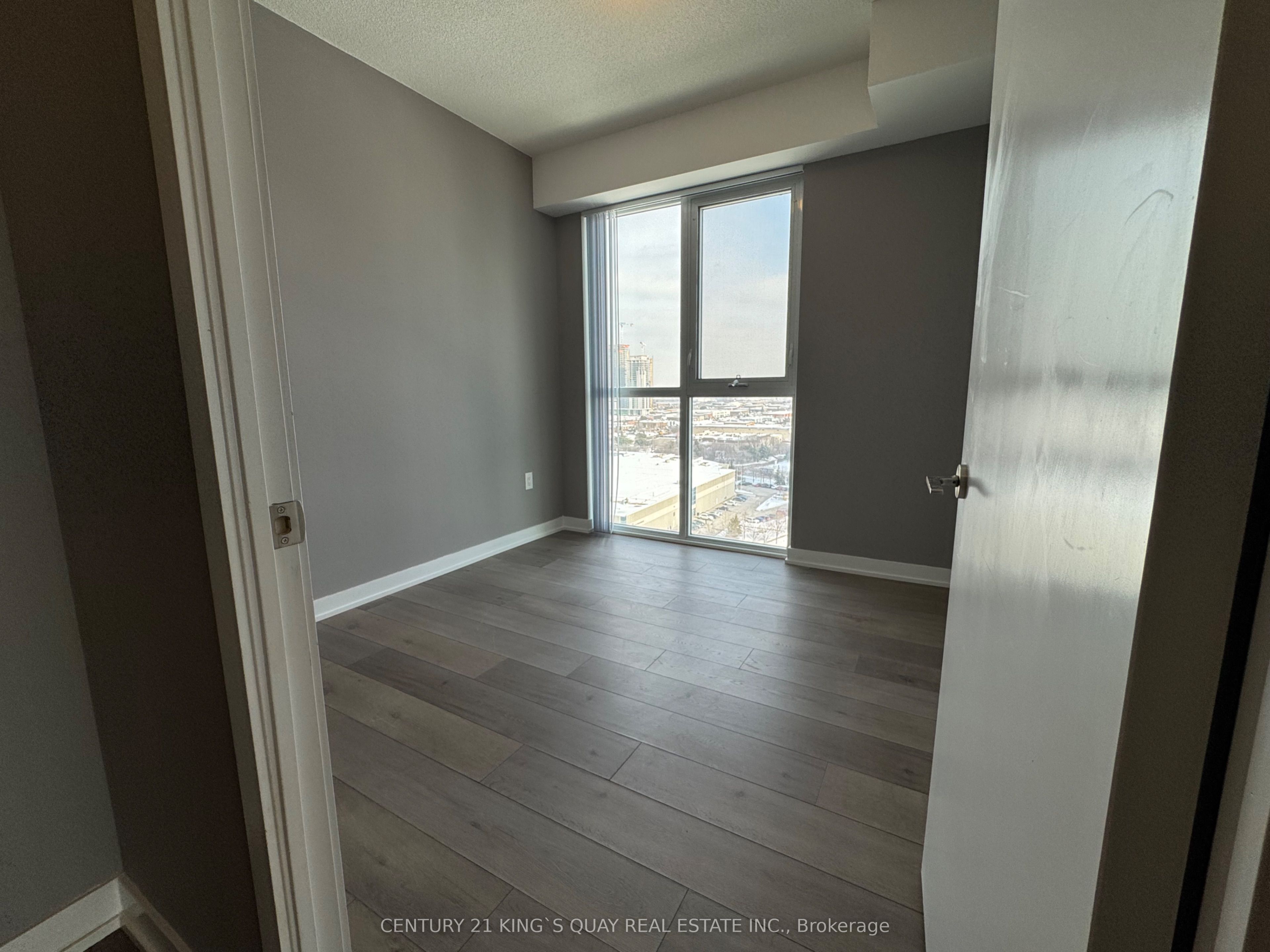 #1609 - 38 Honeycrisp Crescent Property Photo 15