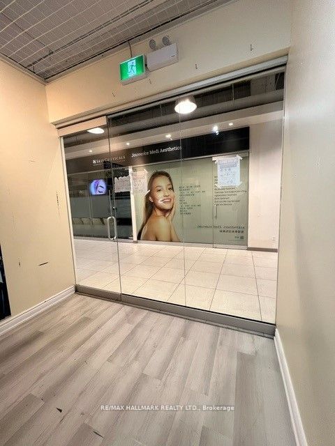 #181 - 7181 Yonge Street Property Photo 2