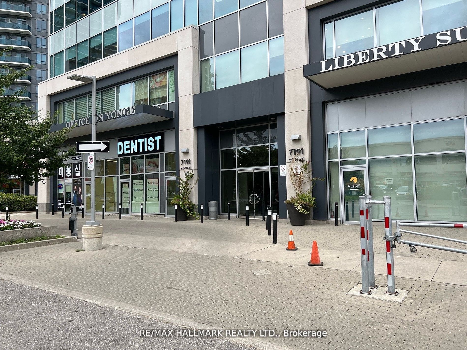 #103 - 7191 Yonge Street Property Photo 1