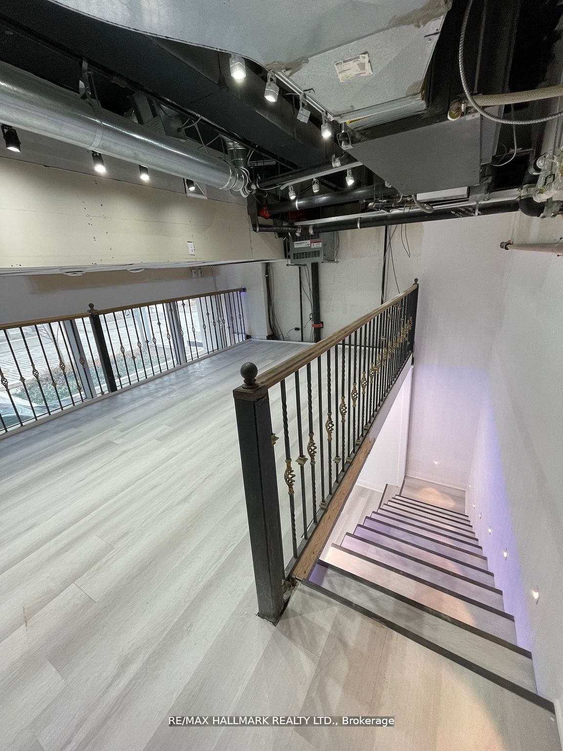 #103 - 7191 Yonge Street Property Photo 4