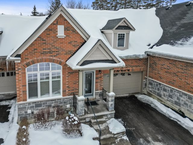 #8f - 8 Fred Barnard Way Property Photo 2