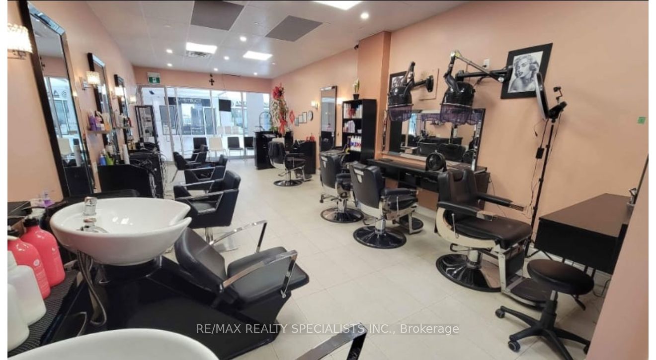 #227 - 7777 Weston Road Property Photo 1
