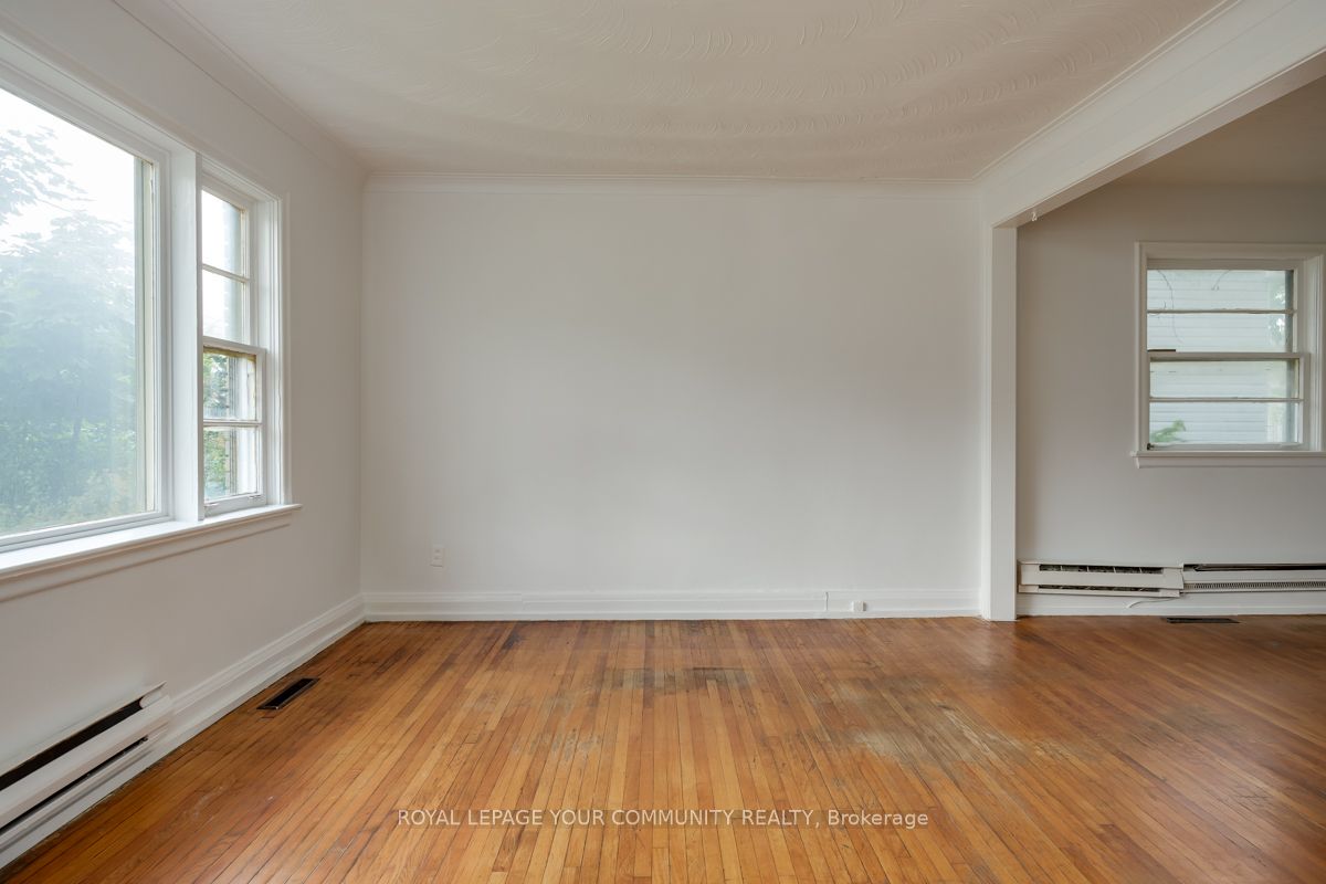 #main Floor - 125 Major Mackenzie Drive Property Photo 2