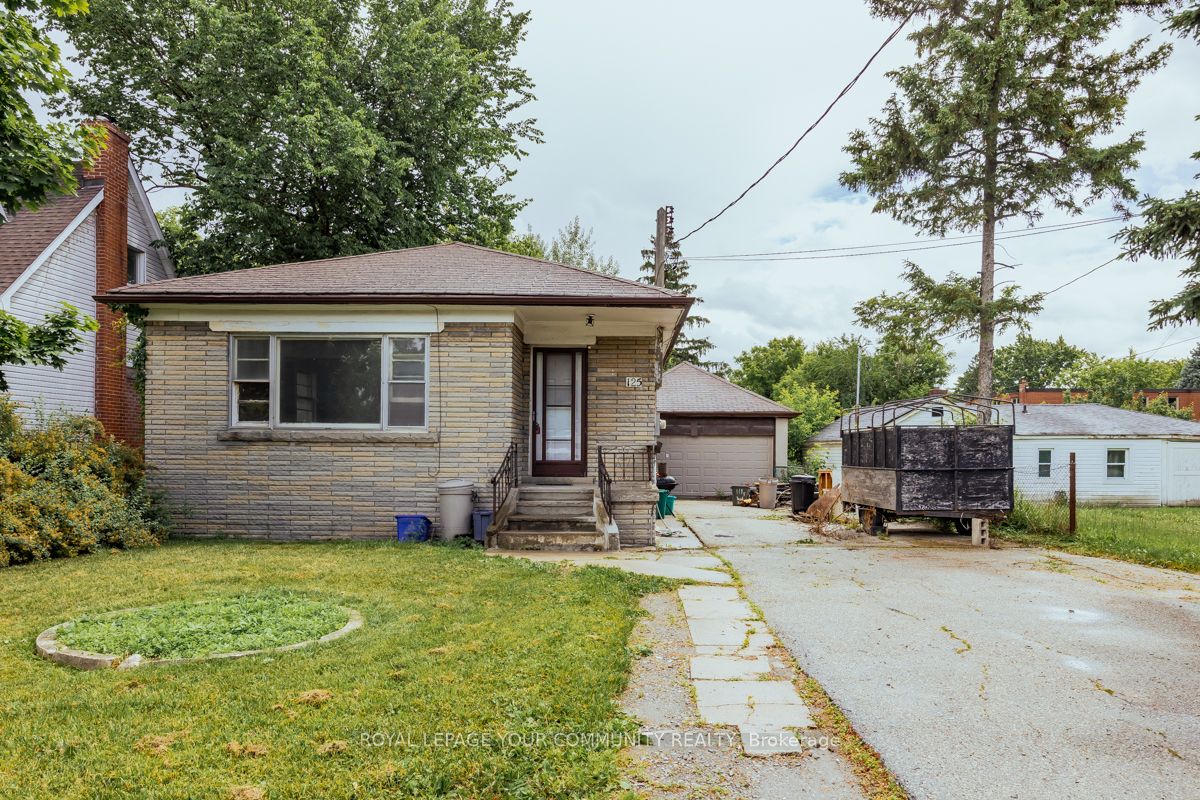 #main Floor - 125 Major Mackenzie Drive Property Photo 19
