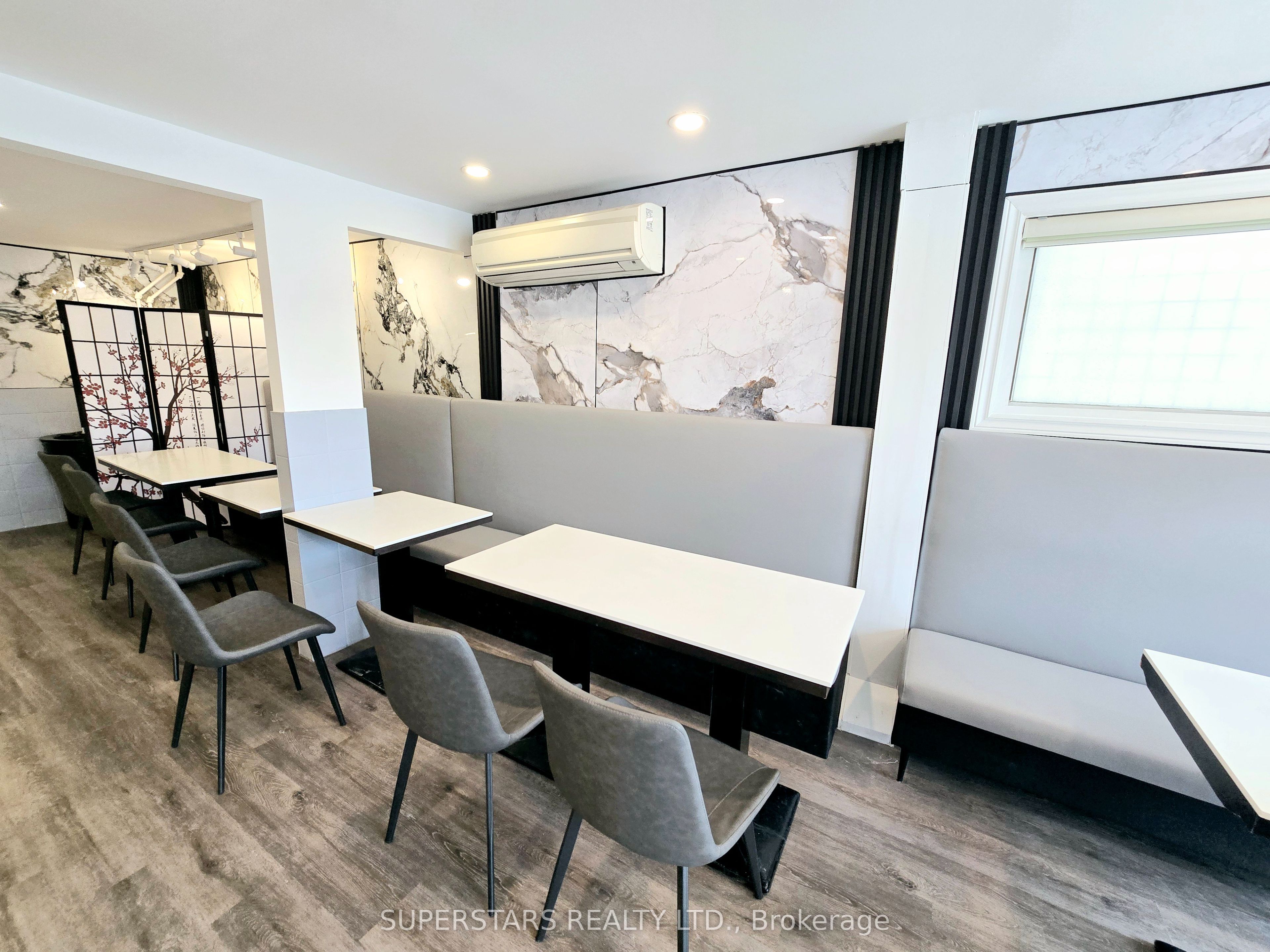 #main - 10231 Yonge Street Property Photo 10