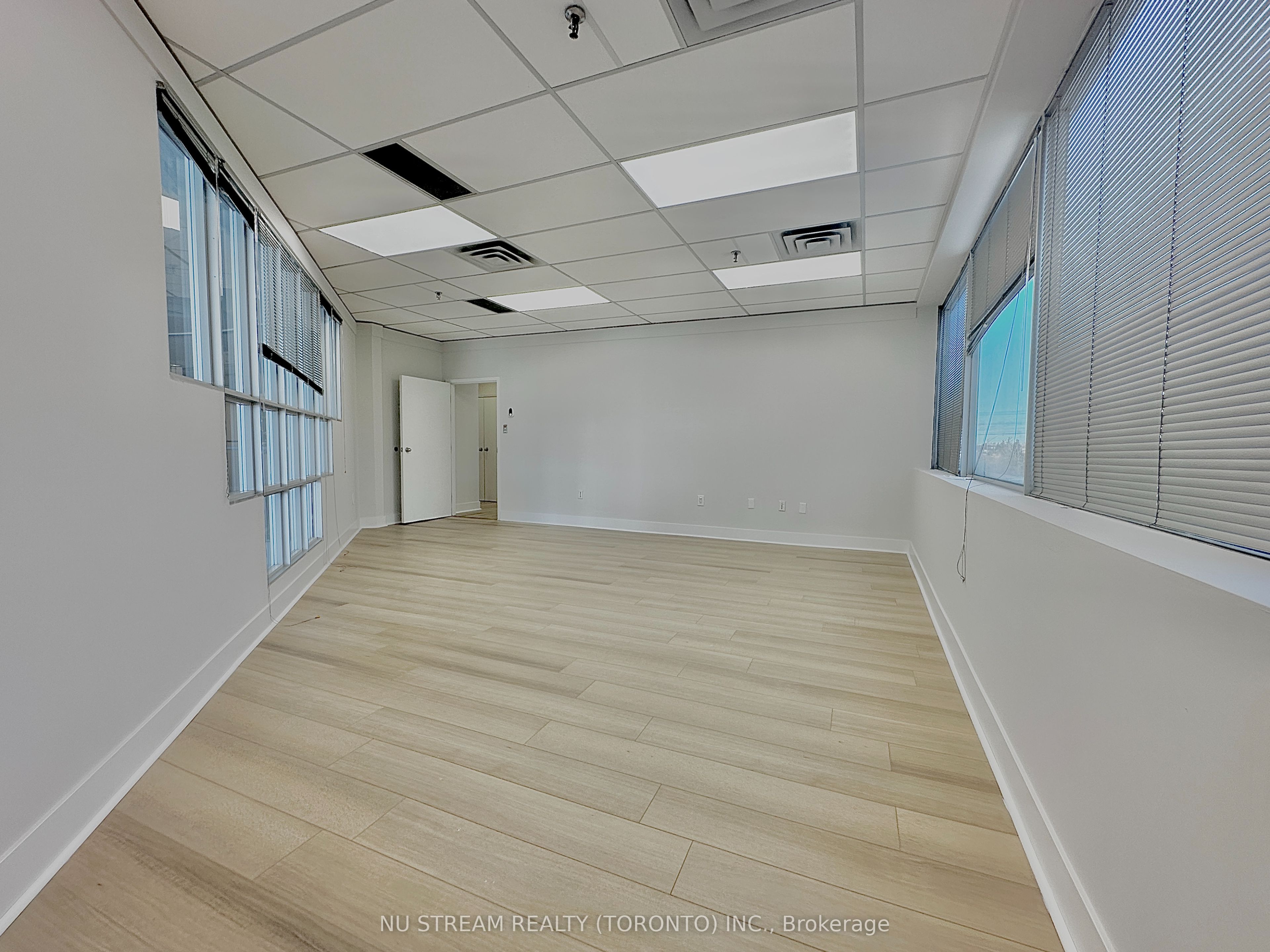 #204 - 2770 14th Avenue Property Photo 14