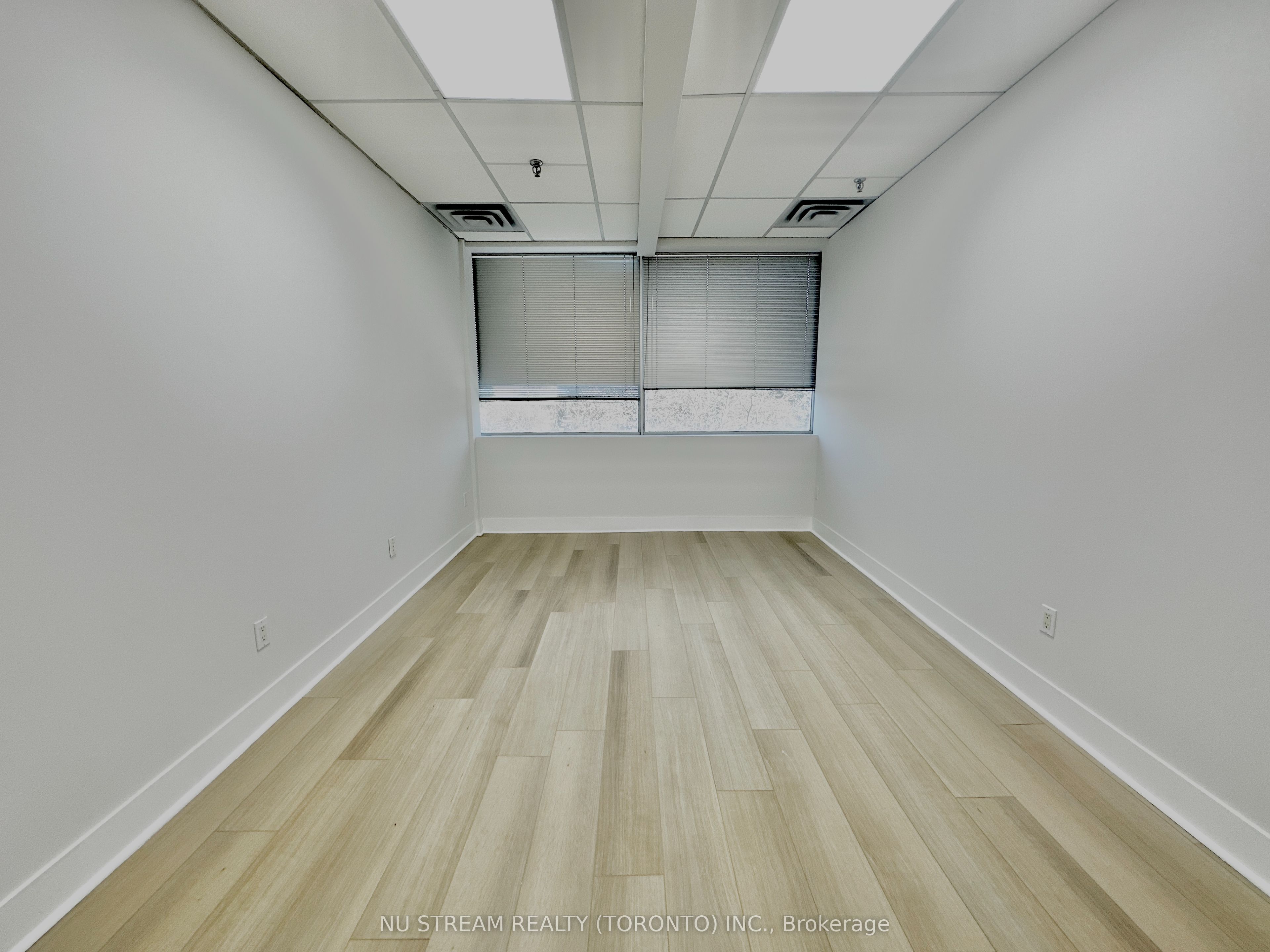 #204 - 2770 14th Avenue Property Photo 20
