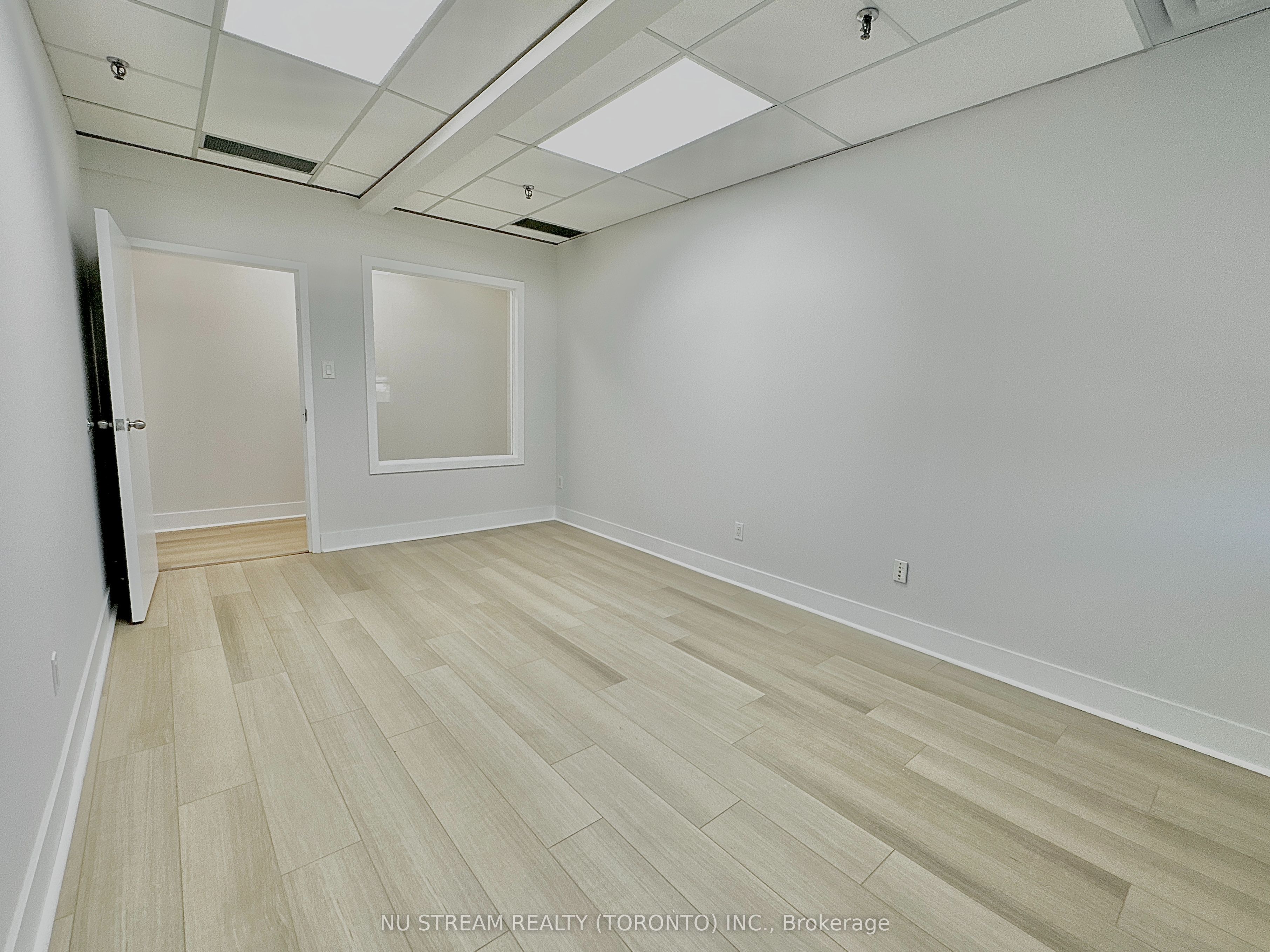 #204 - 2770 14th Avenue Property Photo 21