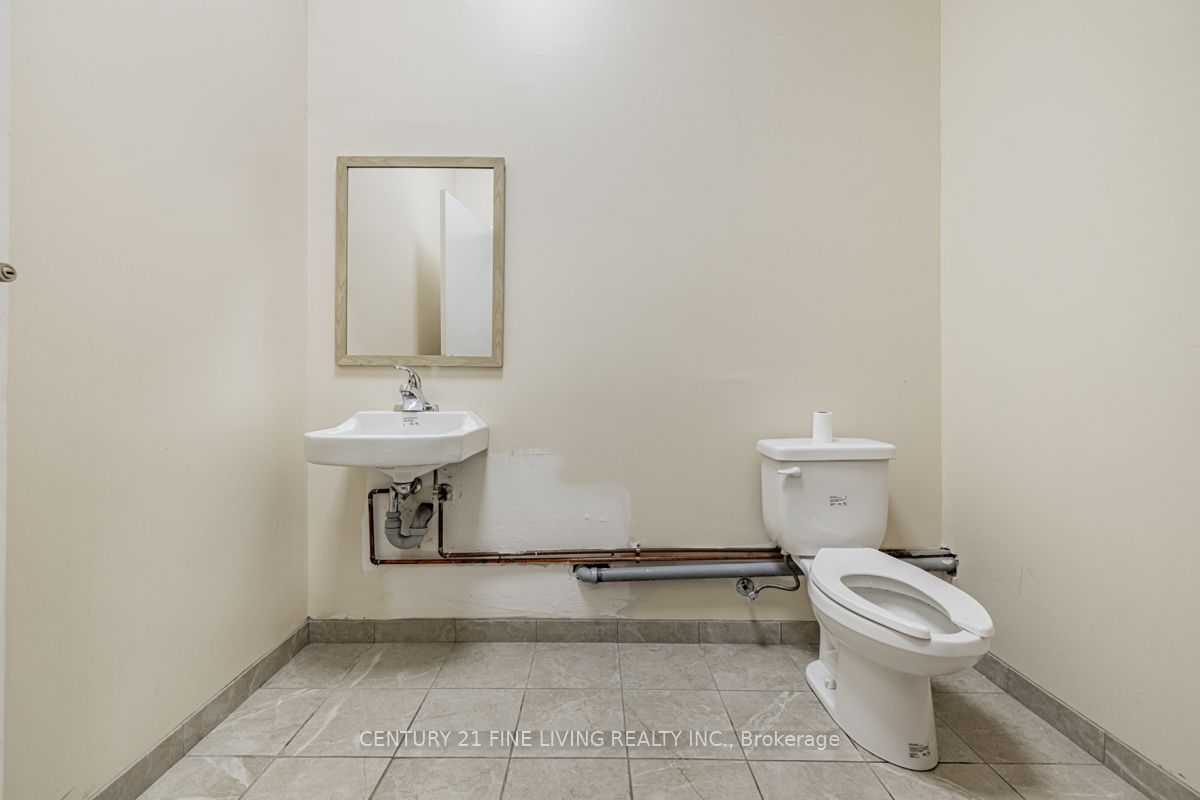 #5a - 38 Velmar Drive Property Photo 19