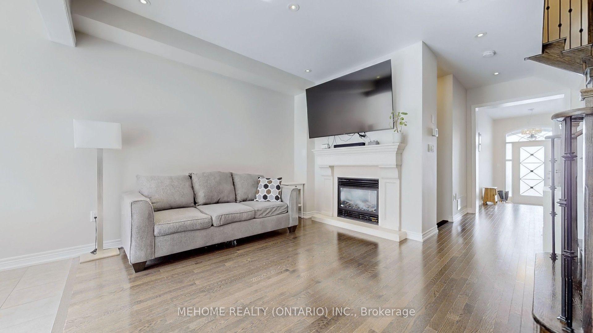 27 Sibella Way Property Photo 5
