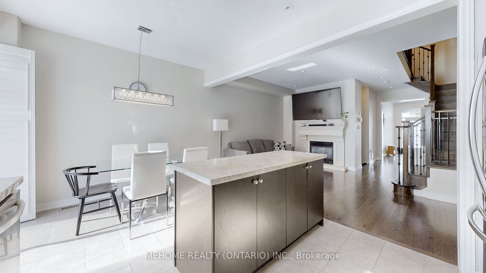 27 Sibella Way Property Photo 7