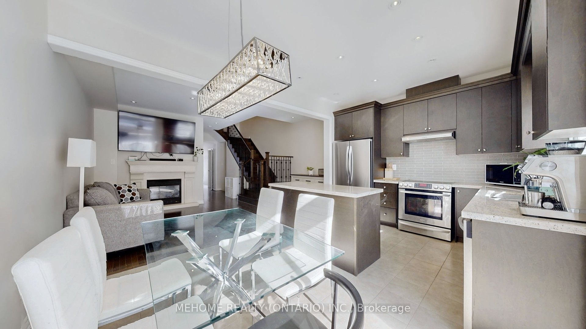 27 Sibella Way Property Photo 8