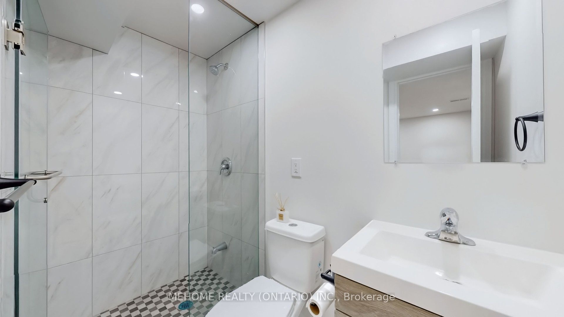 27 Sibella Way Property Photo 22