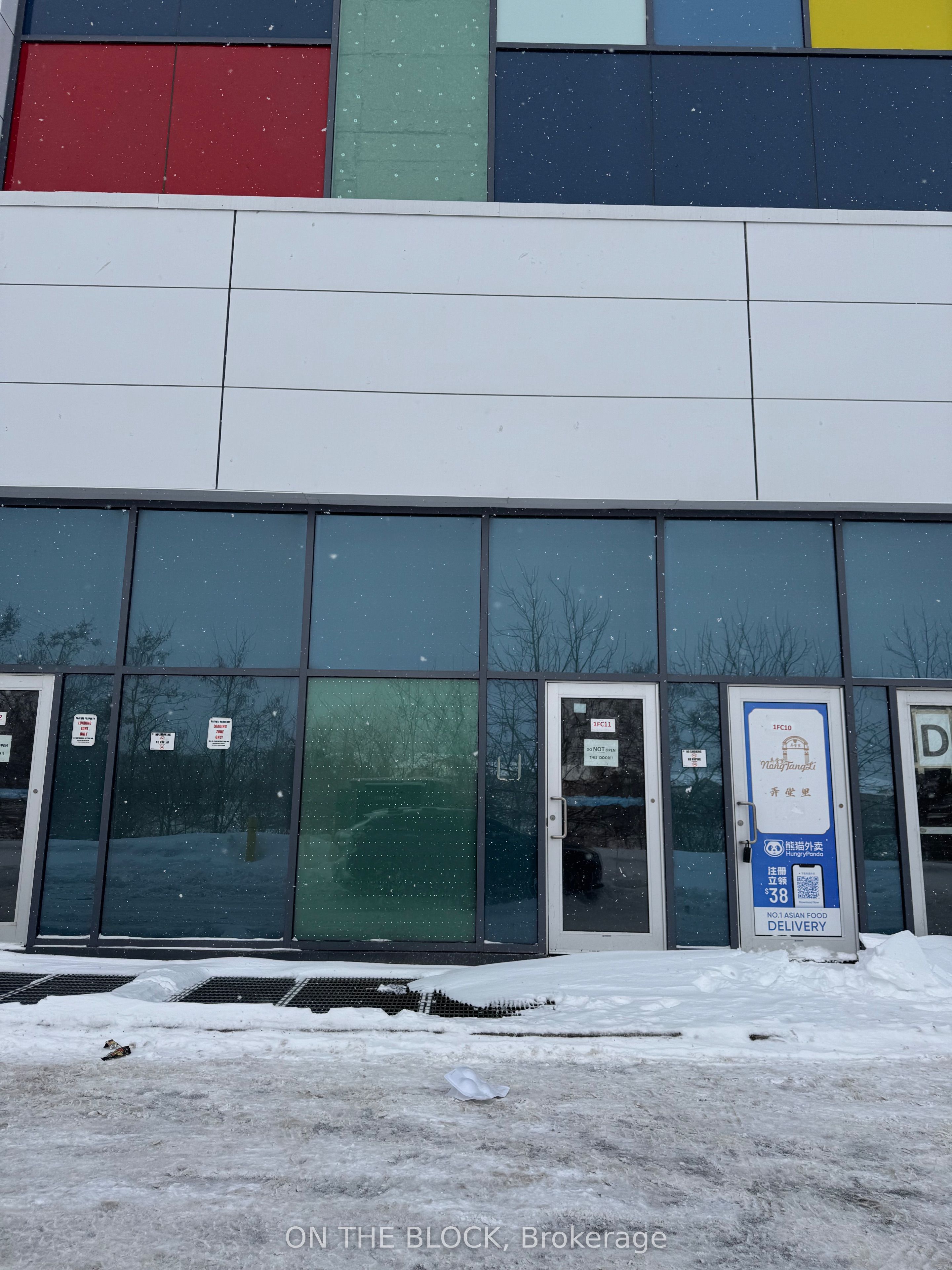 #1fc11 / 10 - 9390 Woodbine Avenue Property Photo 6
