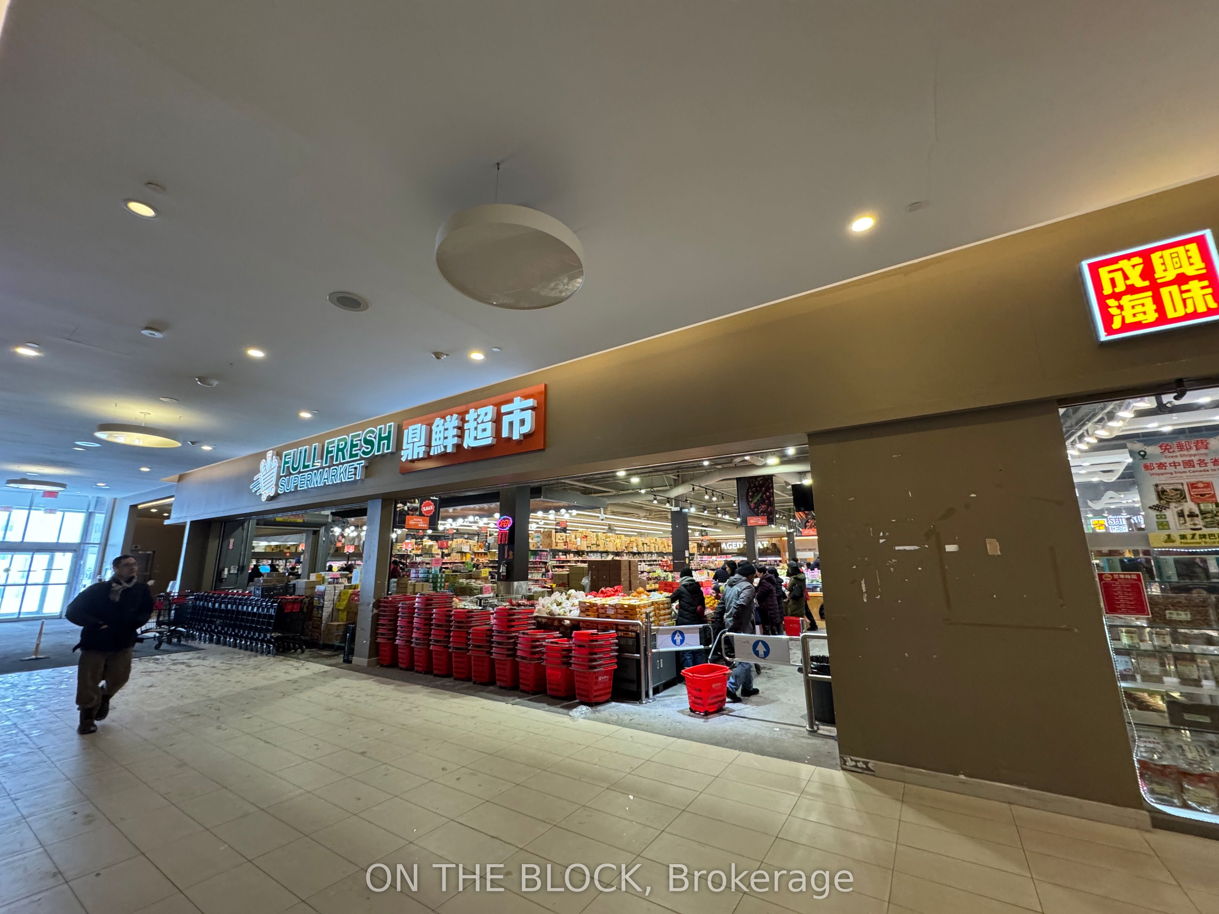 #1fc11 / 10 - 9390 Woodbine Avenue Property Photo 17