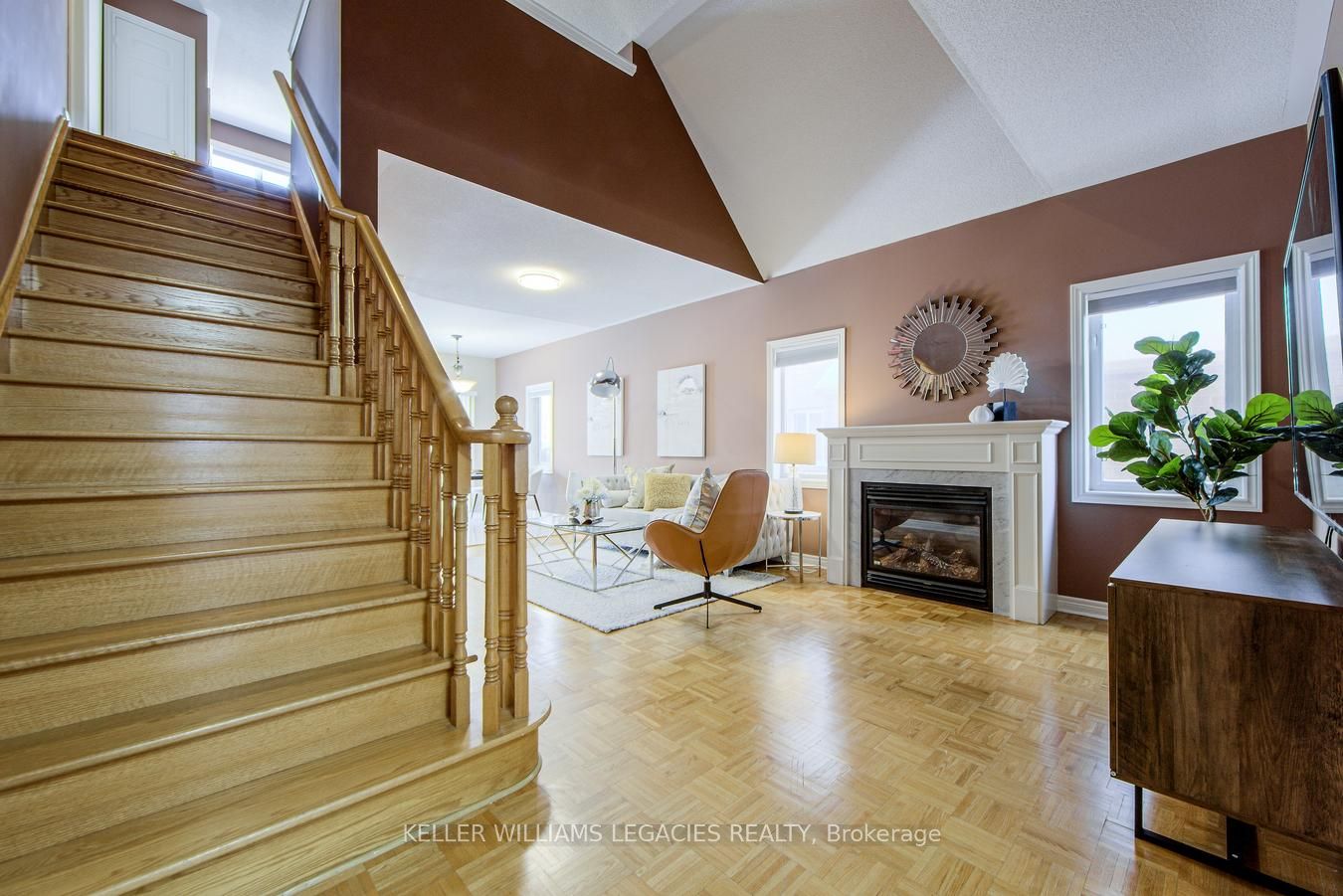 93 Chateau Drive Property Photo 6