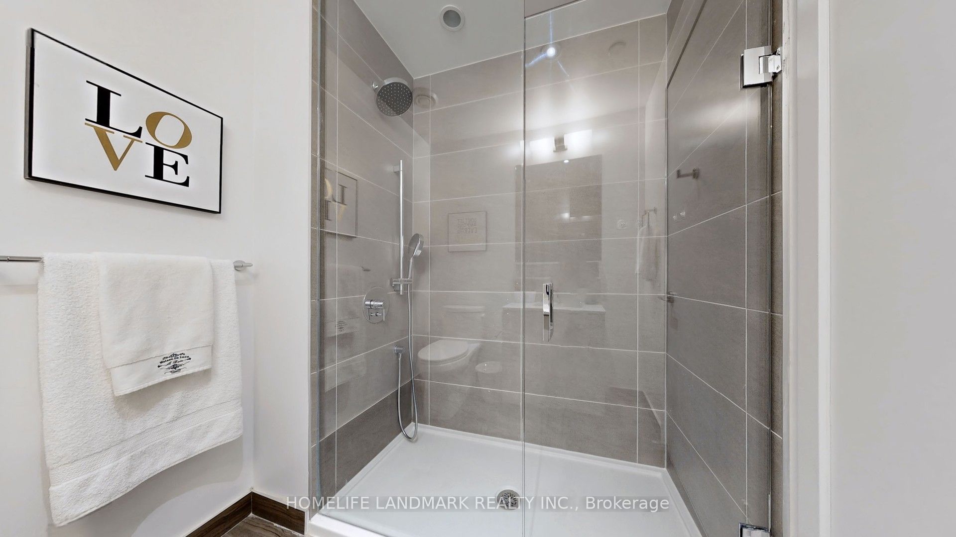 #3907 - 898 Portage Parkway Property Photo 22