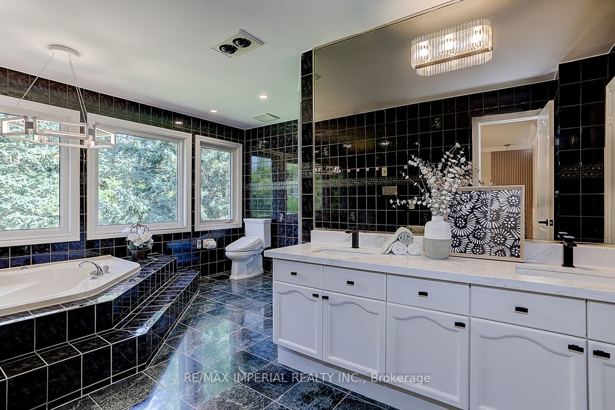 32 Stonegate Street Property Photo 18