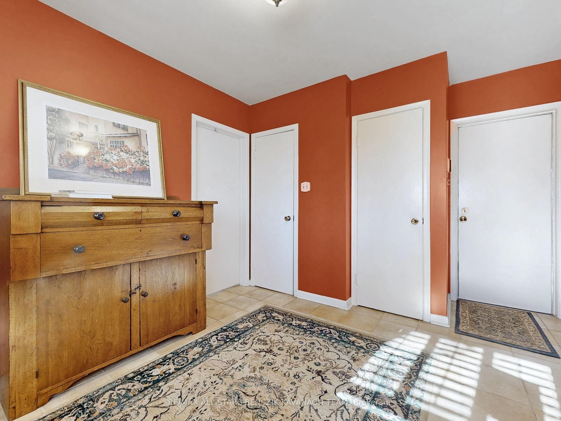 2 Savannah Crescent Property Photo 18