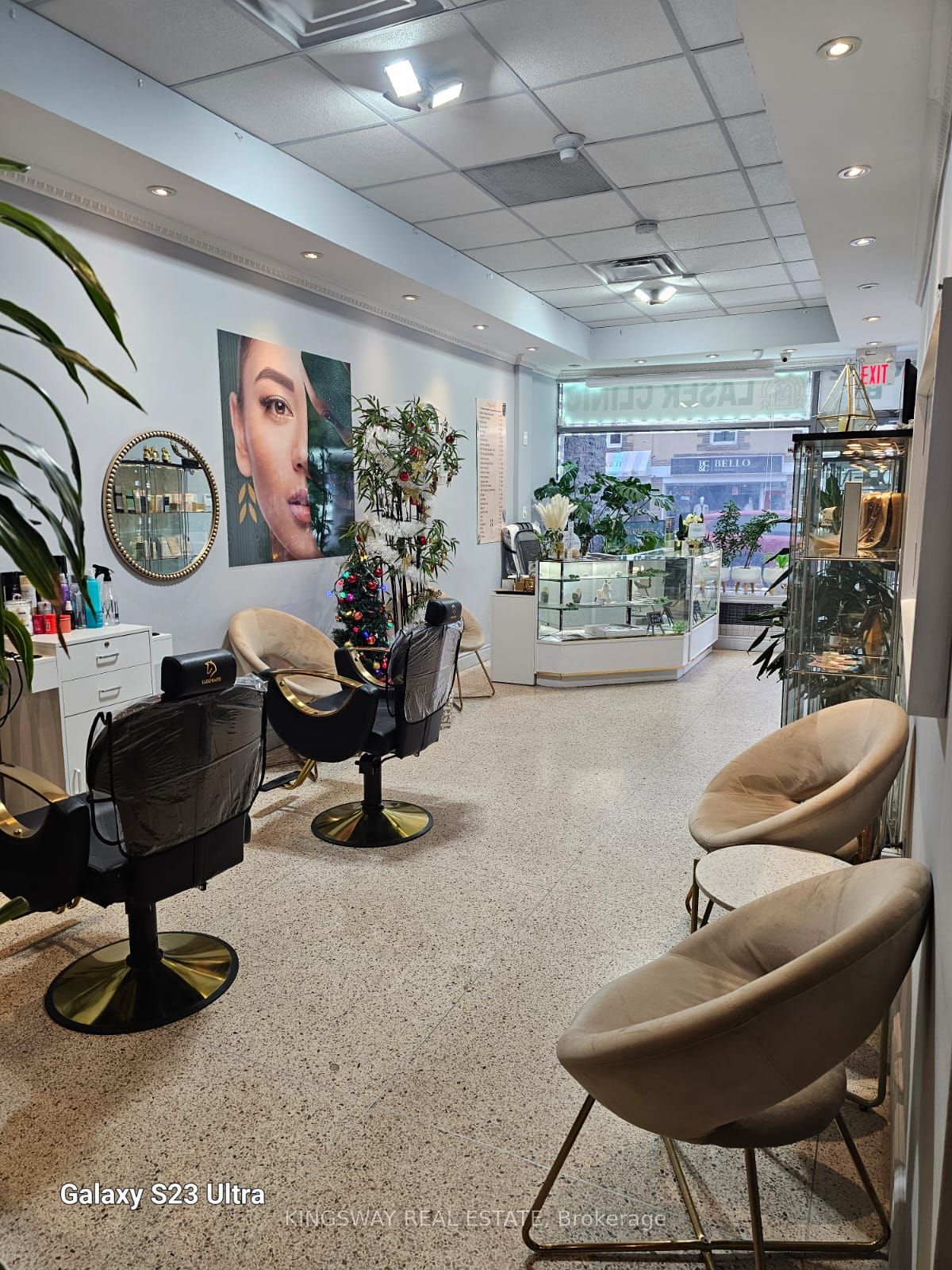 10212b Yonge Street Property Photo 5