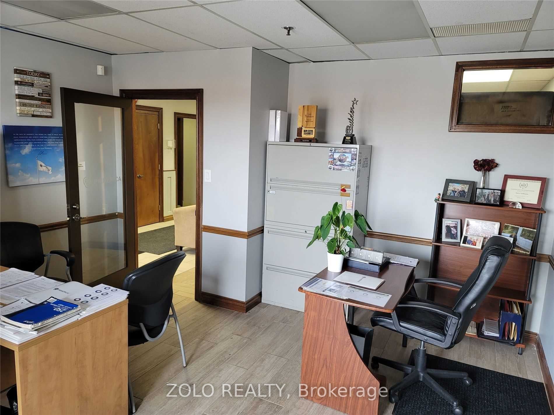#204 - 3300 Steeles Avenue Property Photo 5