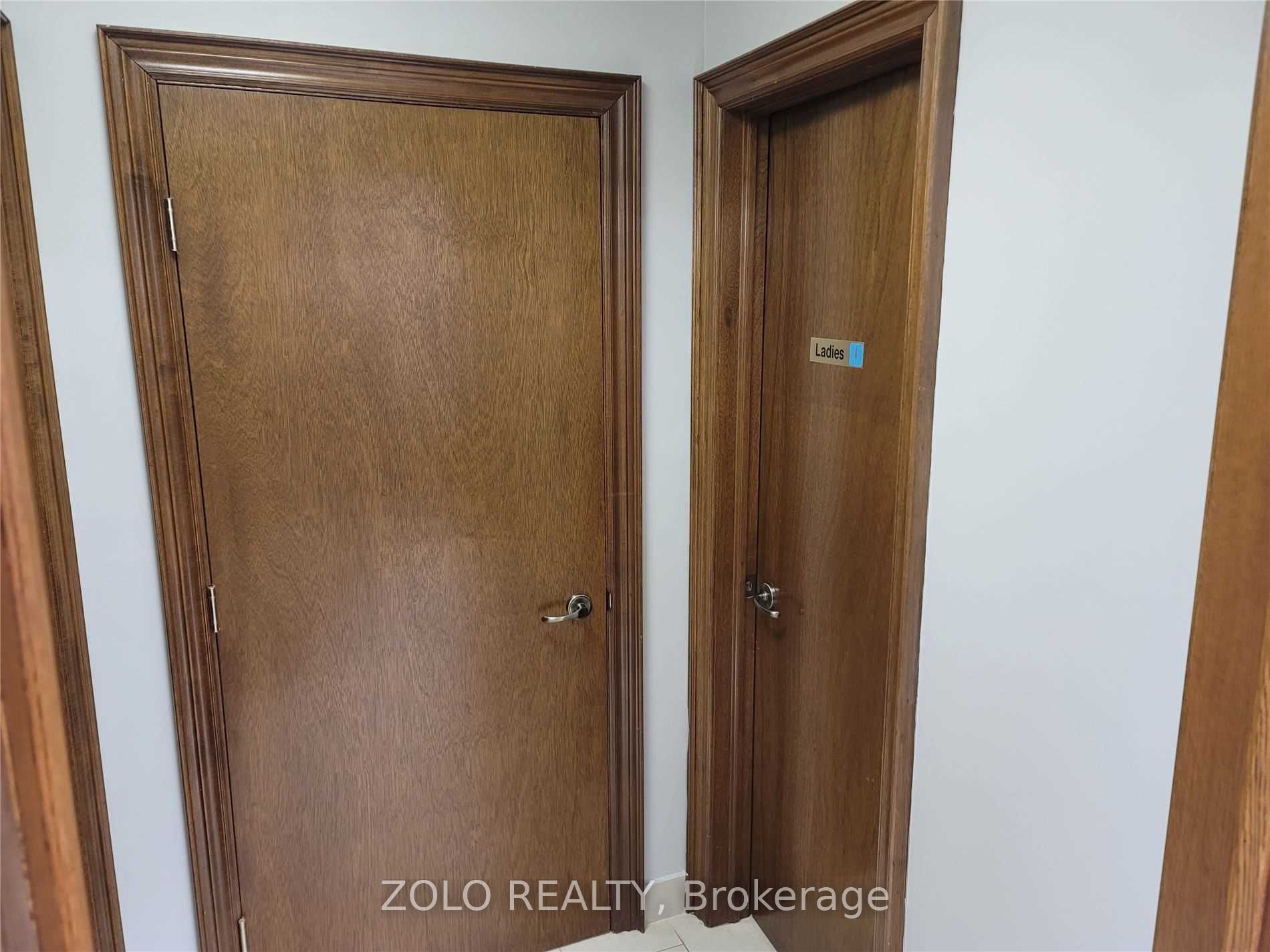 #204 - 3300 Steeles Avenue Property Photo 11