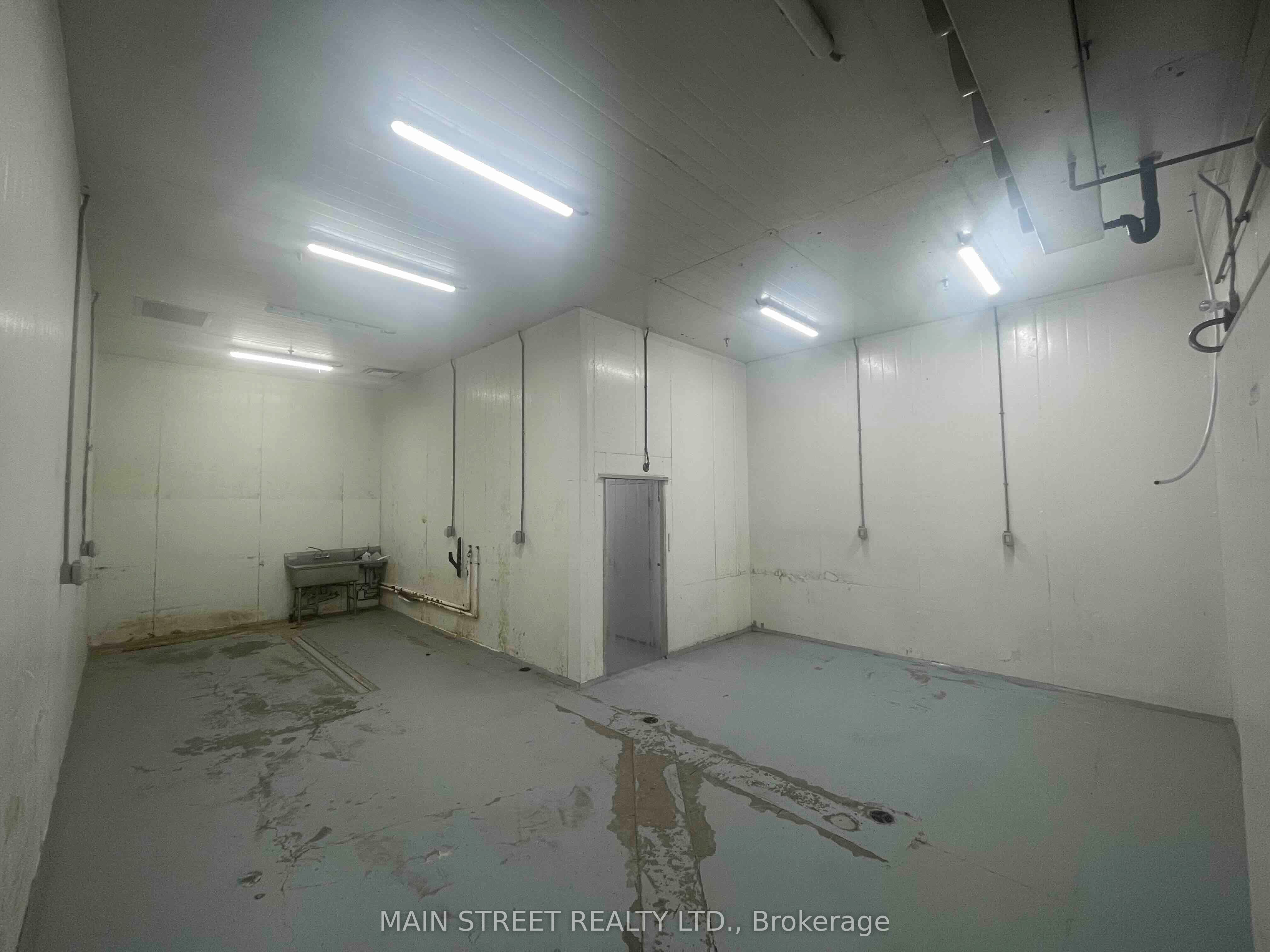 #5 - 55 Winges Road Property Photo 14