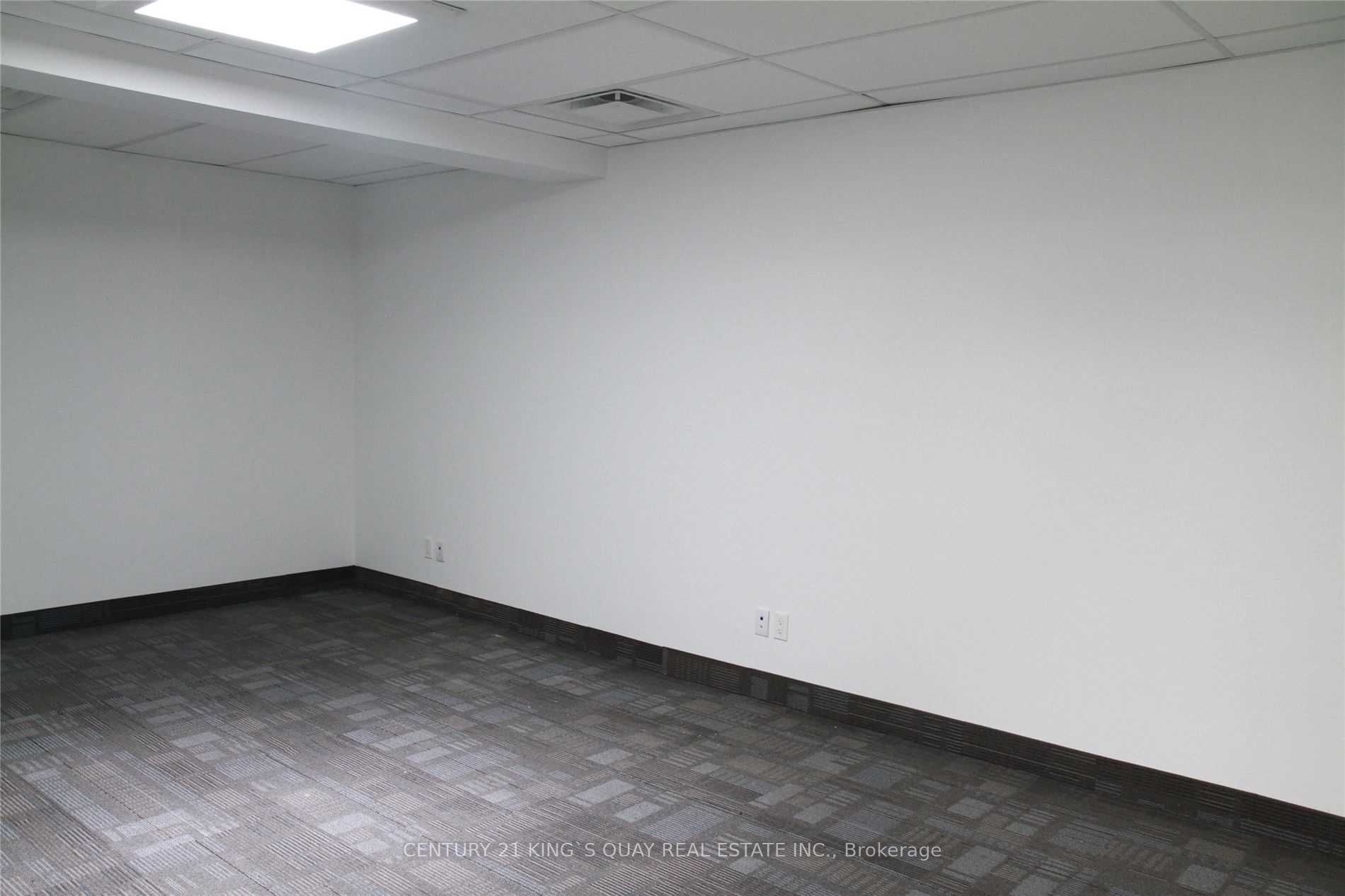 #b - 70 Shields Court Property Photo 5