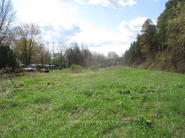 101 2nd St Property Photo