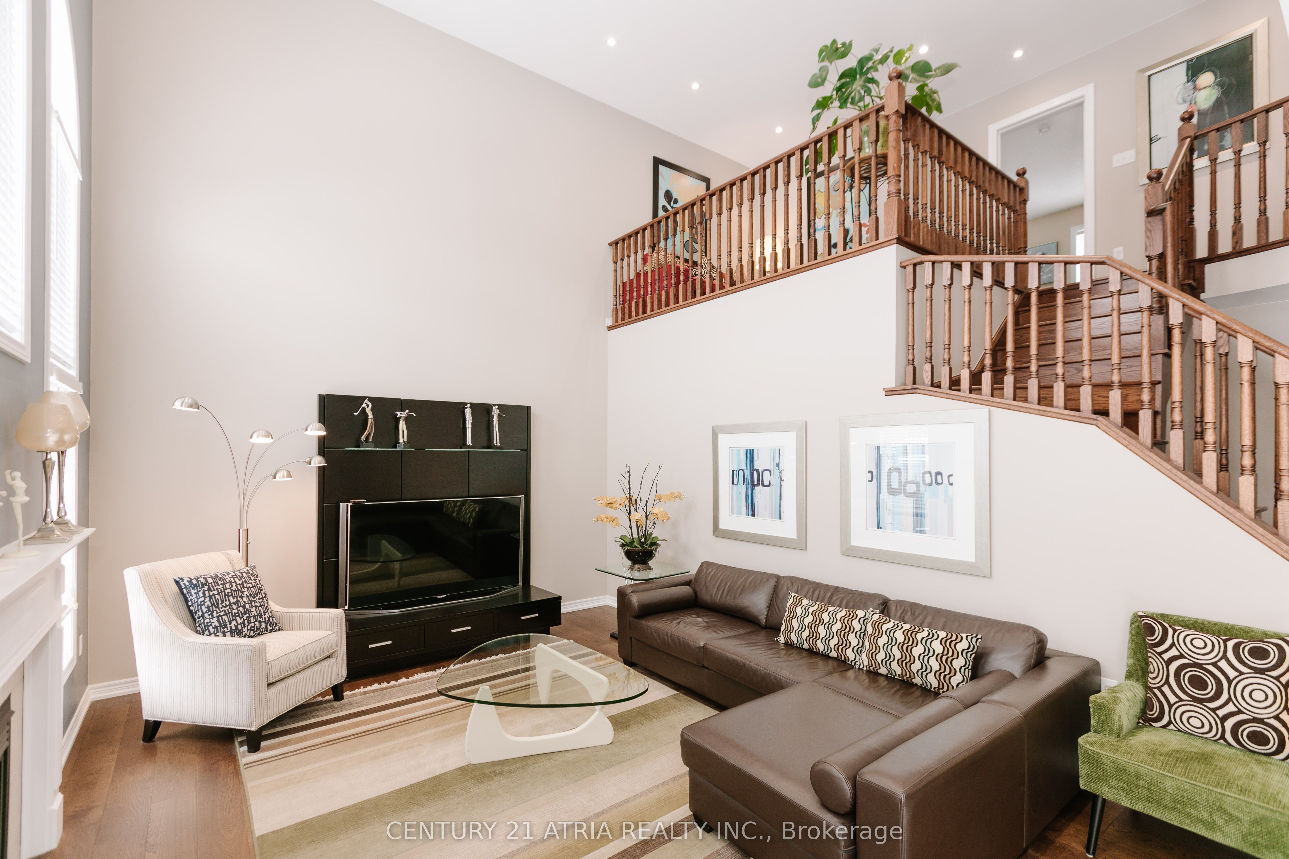 73 Thornlodge Drive Property Photo 16