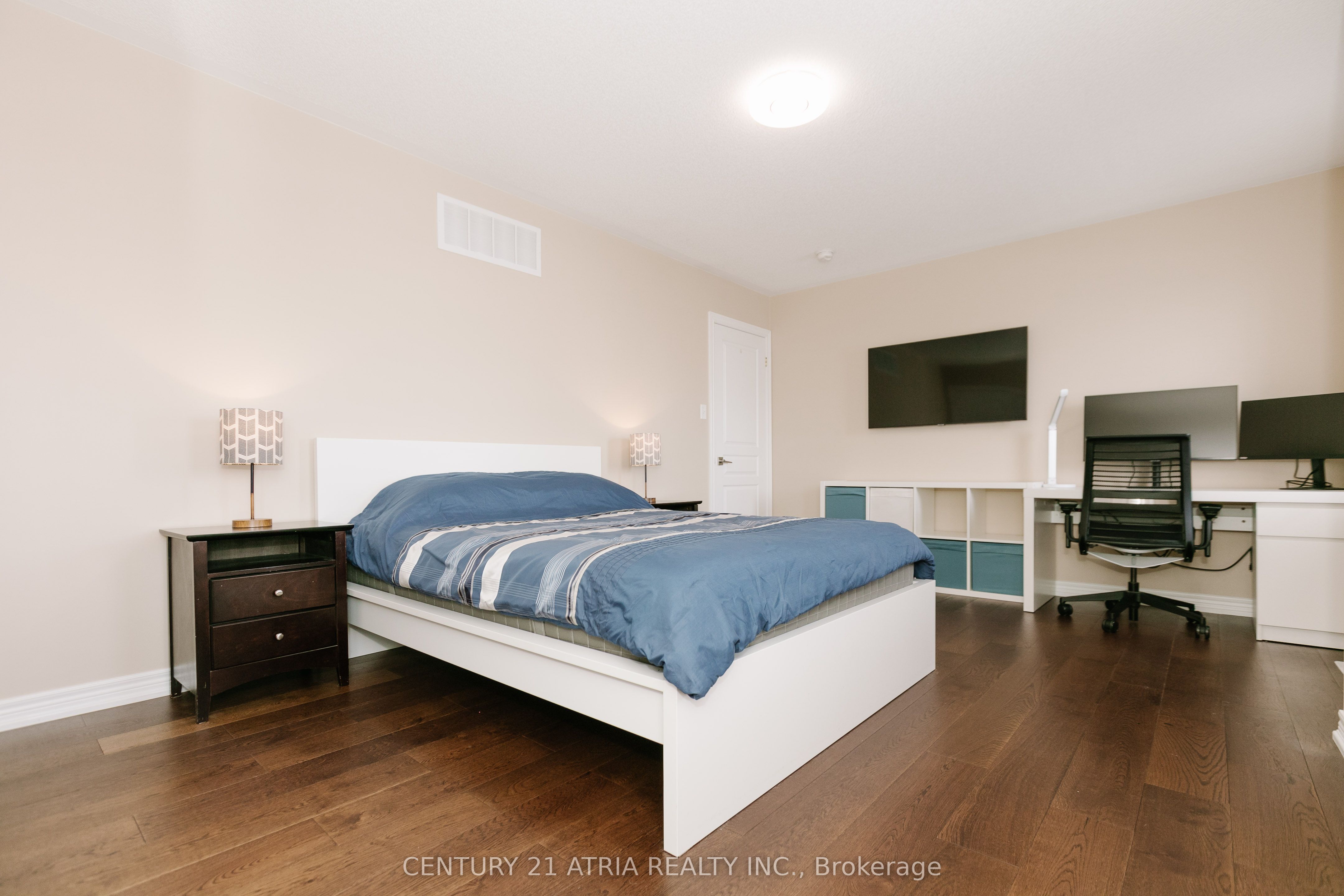 73 Thornlodge Drive Property Photo 30
