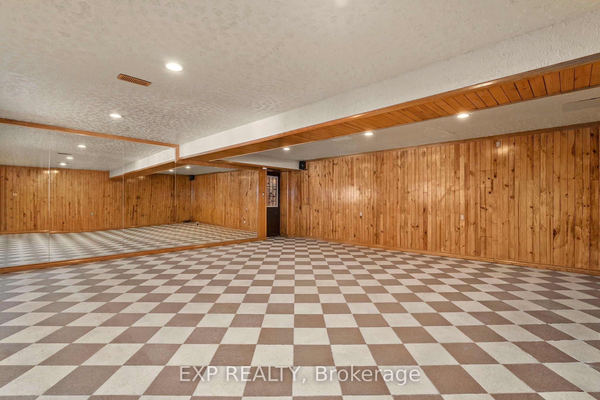 2866 20th Sideroad Property Photo 26