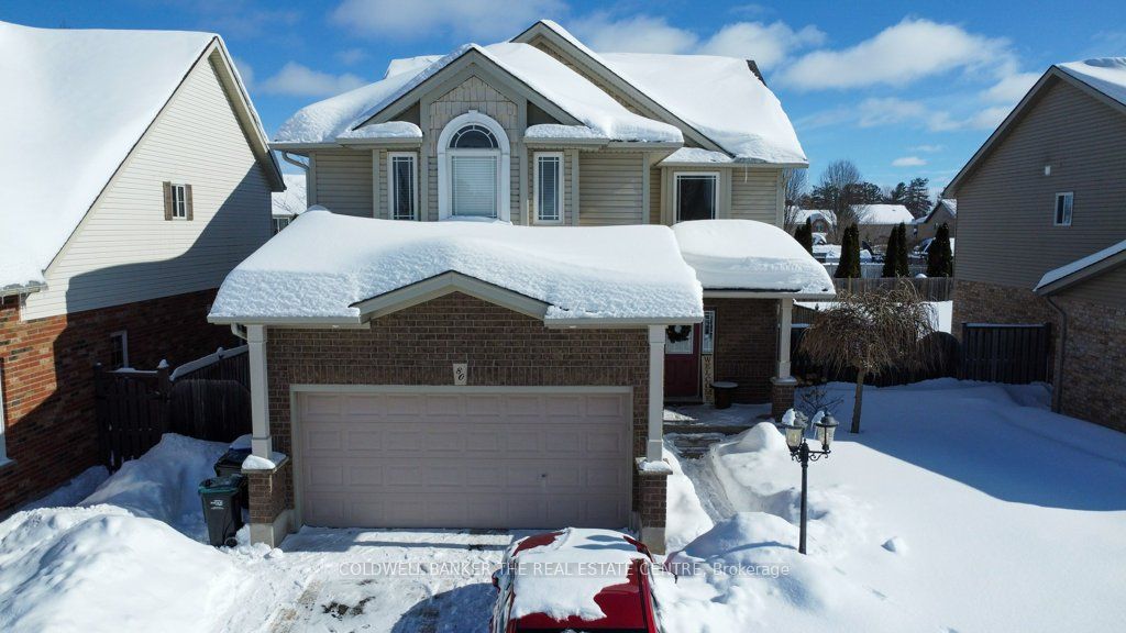 80 Armeda Clow Crescent Property Photo 3