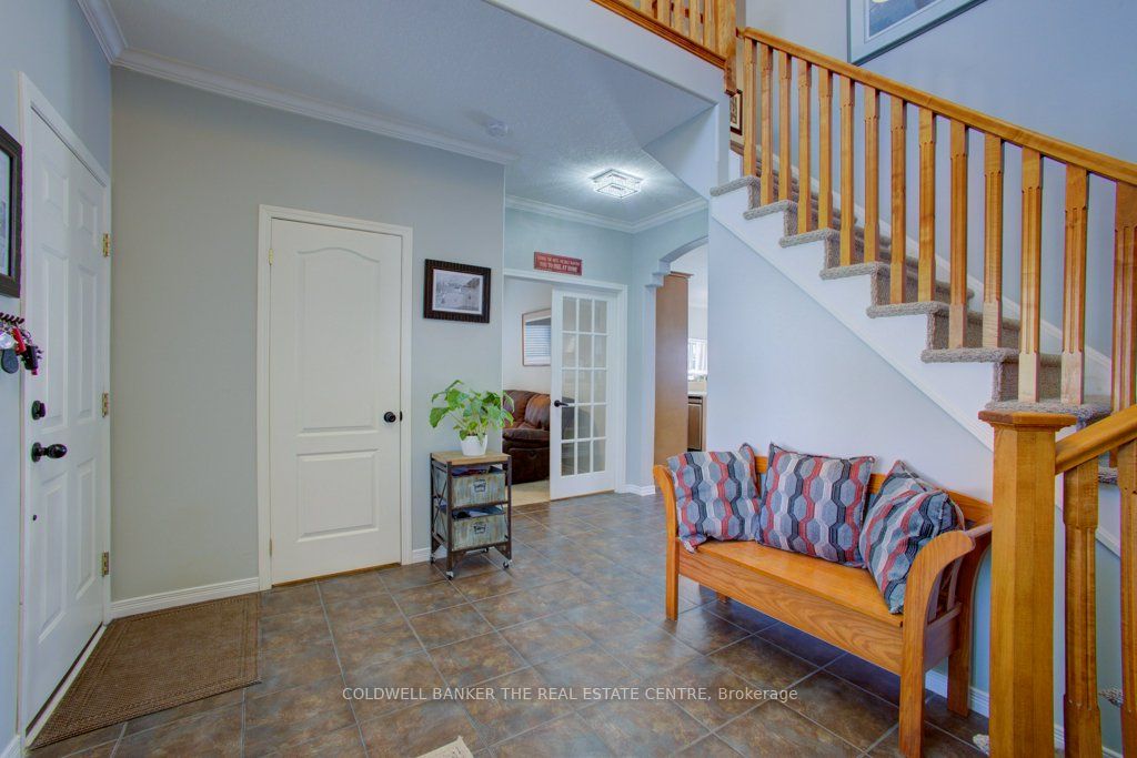 80 Armeda Clow Crescent Property Photo 5