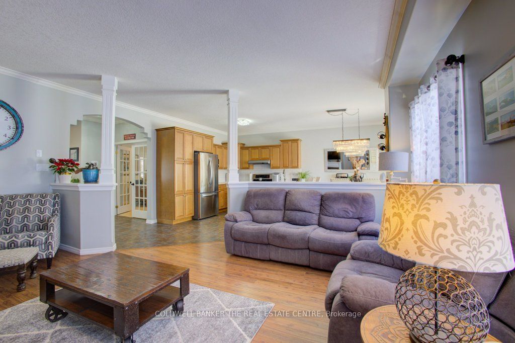 80 Armeda Clow Crescent Property Photo 10