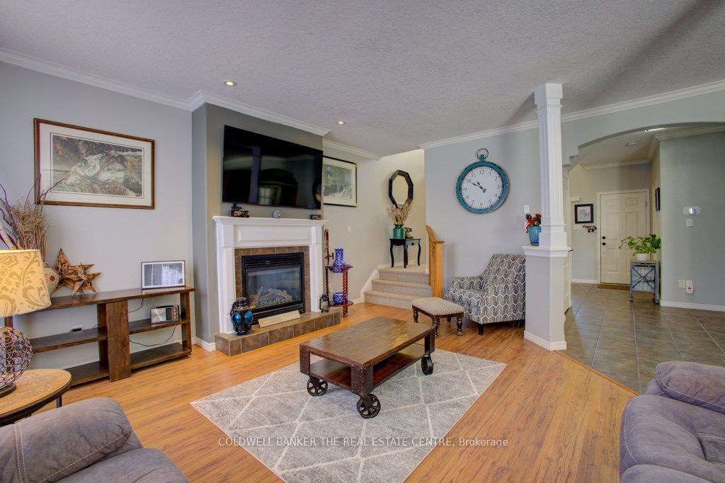 80 Armeda Clow Crescent Property Photo 11