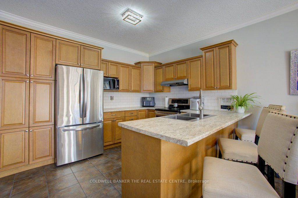 80 Armeda Clow Crescent Property Photo 14