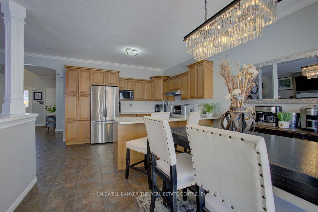 80 Armeda Clow Crescent Property Photo 16